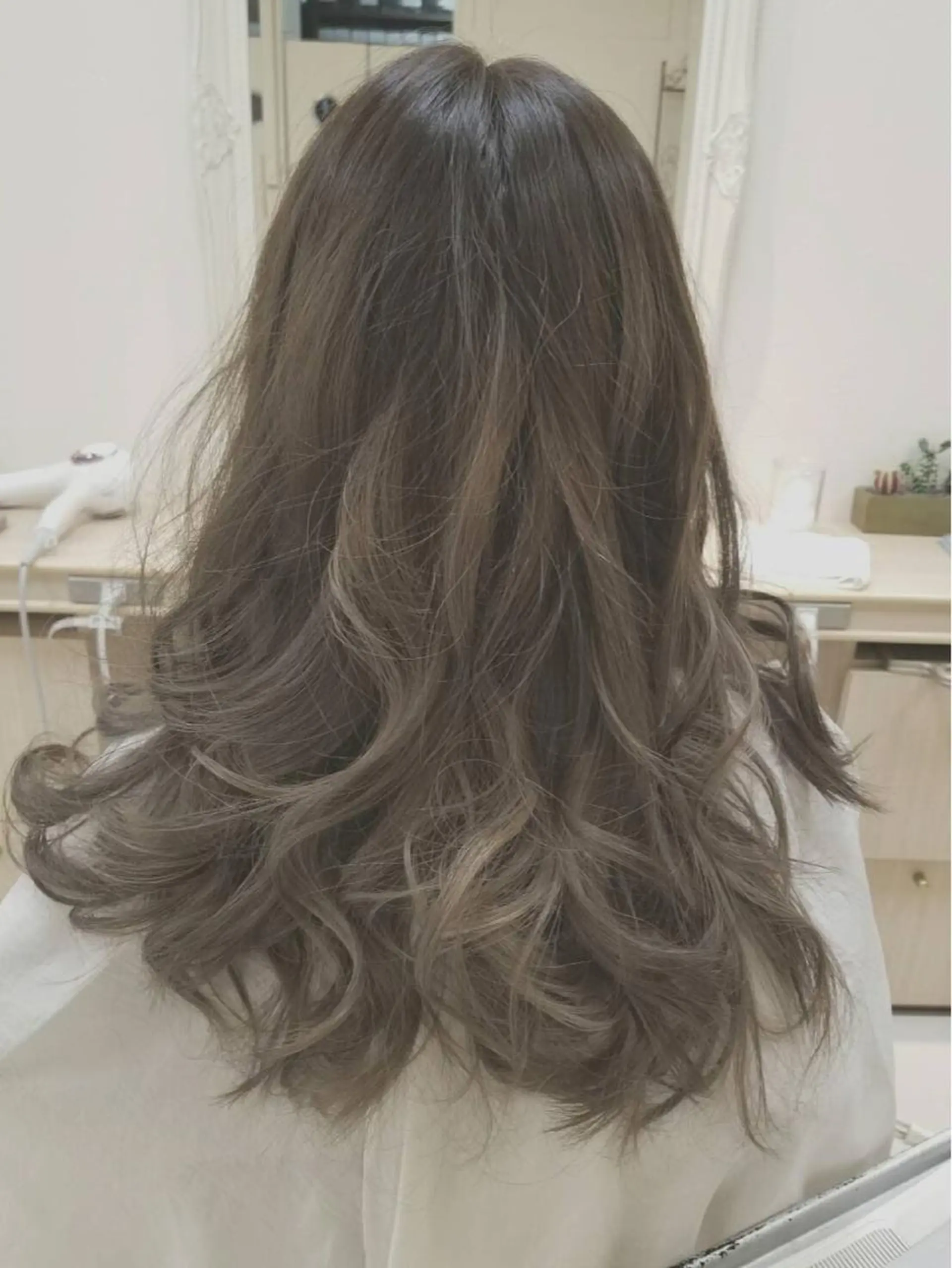 カラー 丸みショートボブ/ タッセルボブ 吉野のヘアスタイル
