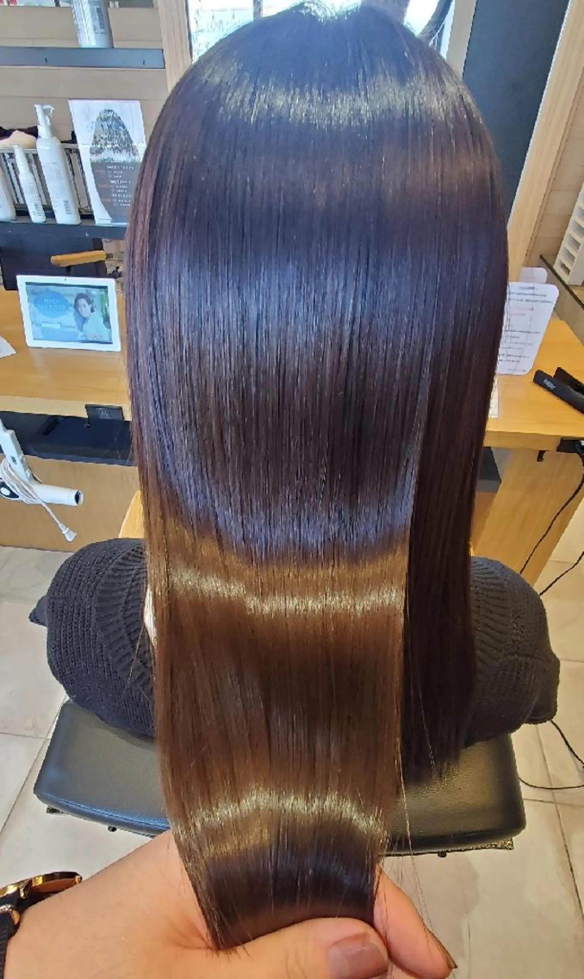 セミロング カラー 髪質改善 トリートメント 酸熱トリートメント カット トリートメント ブリーチカラー/ 美髪矯正/SYUNのヘアスタイル