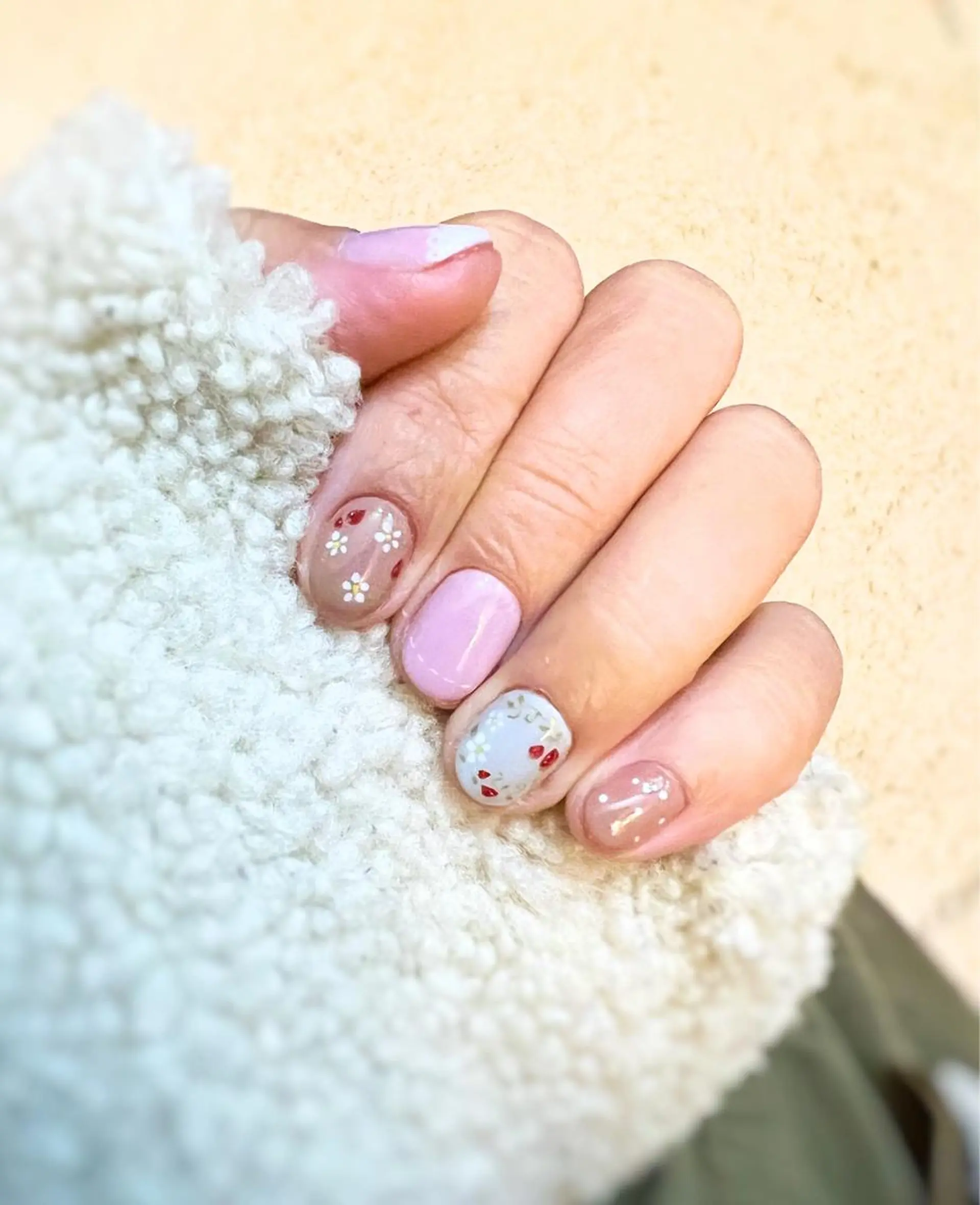 ネイル ハンドネイル ショートネイル 森のさんぽ道のネイルデザイン