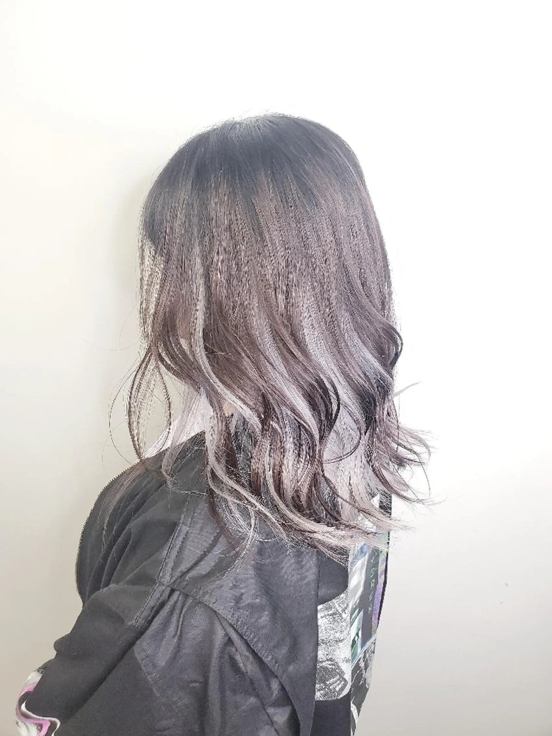 セミロング ヘアカラー ✨本日空きあります✨ 遠田コウヘイ🌟のヘアスタイル