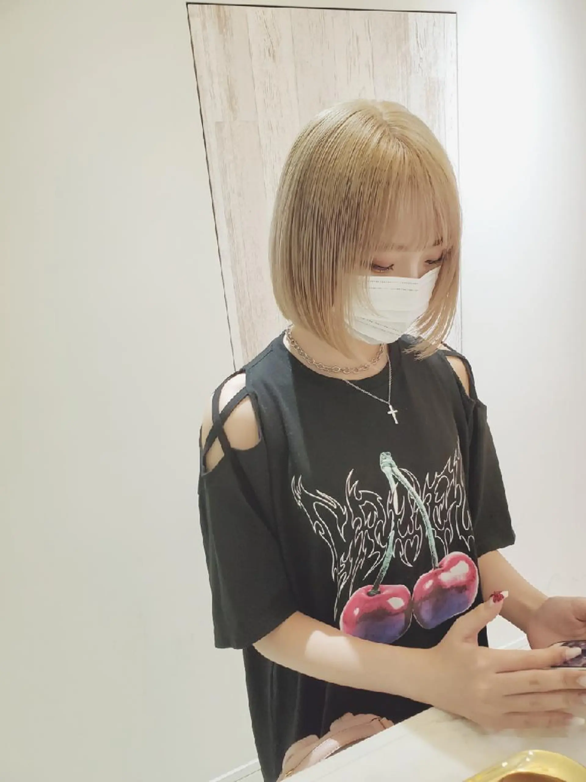 ミディアム カラー ベージュカラー ブロンド ミルクティーベージュ ヘアカラー トリートメント レイヤーカット/ ウルフカット/大橋 のヘアスタイル