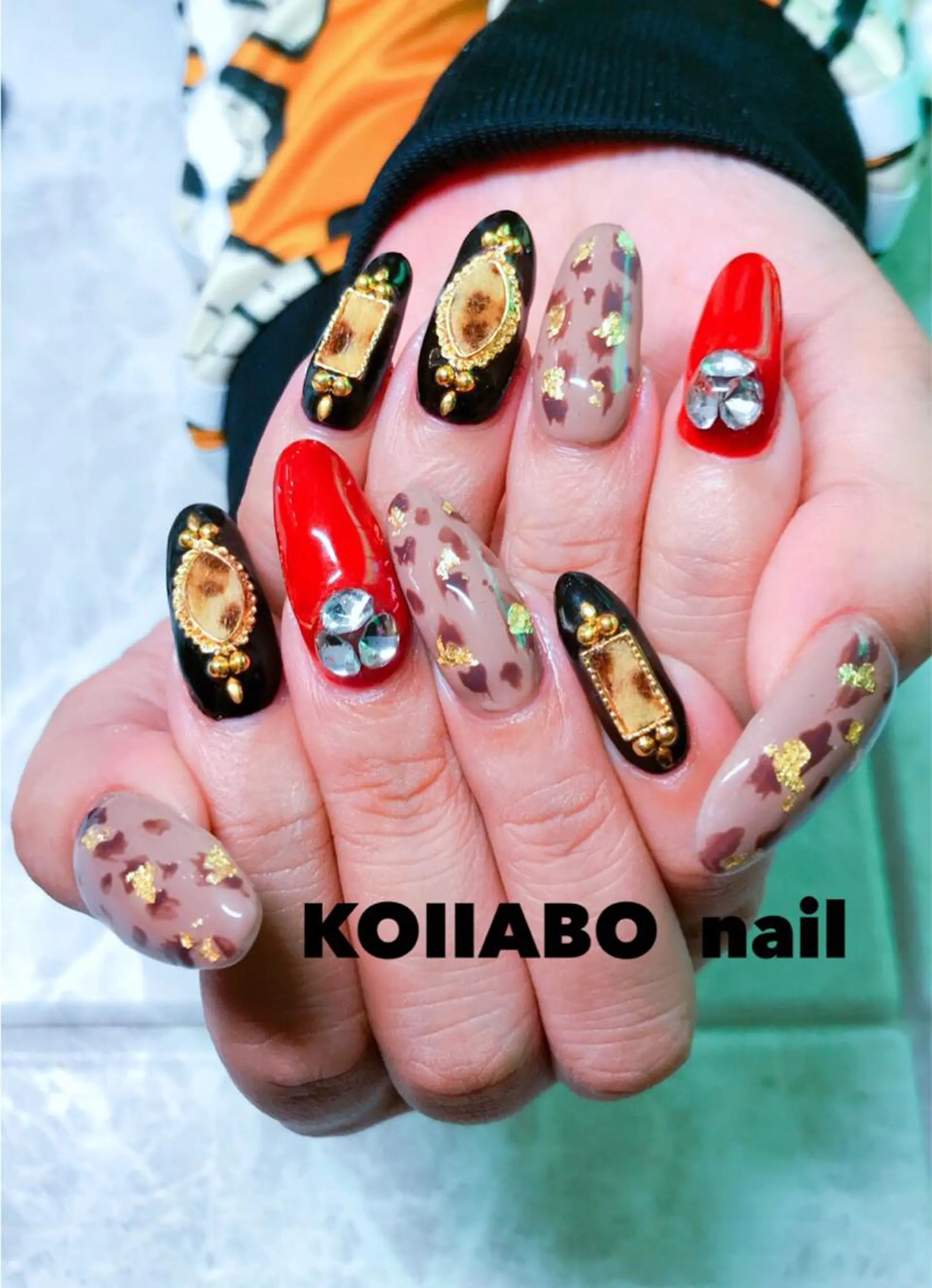 ネイル KOLLABO nailのネイルデザイン