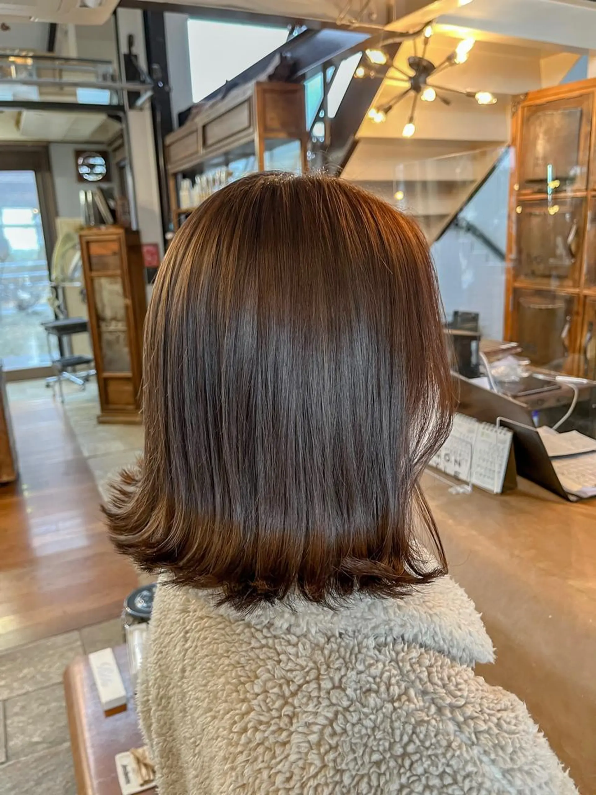 ミディアム カラー ヘアカラー 佐藤 美聡のヘアスタイル