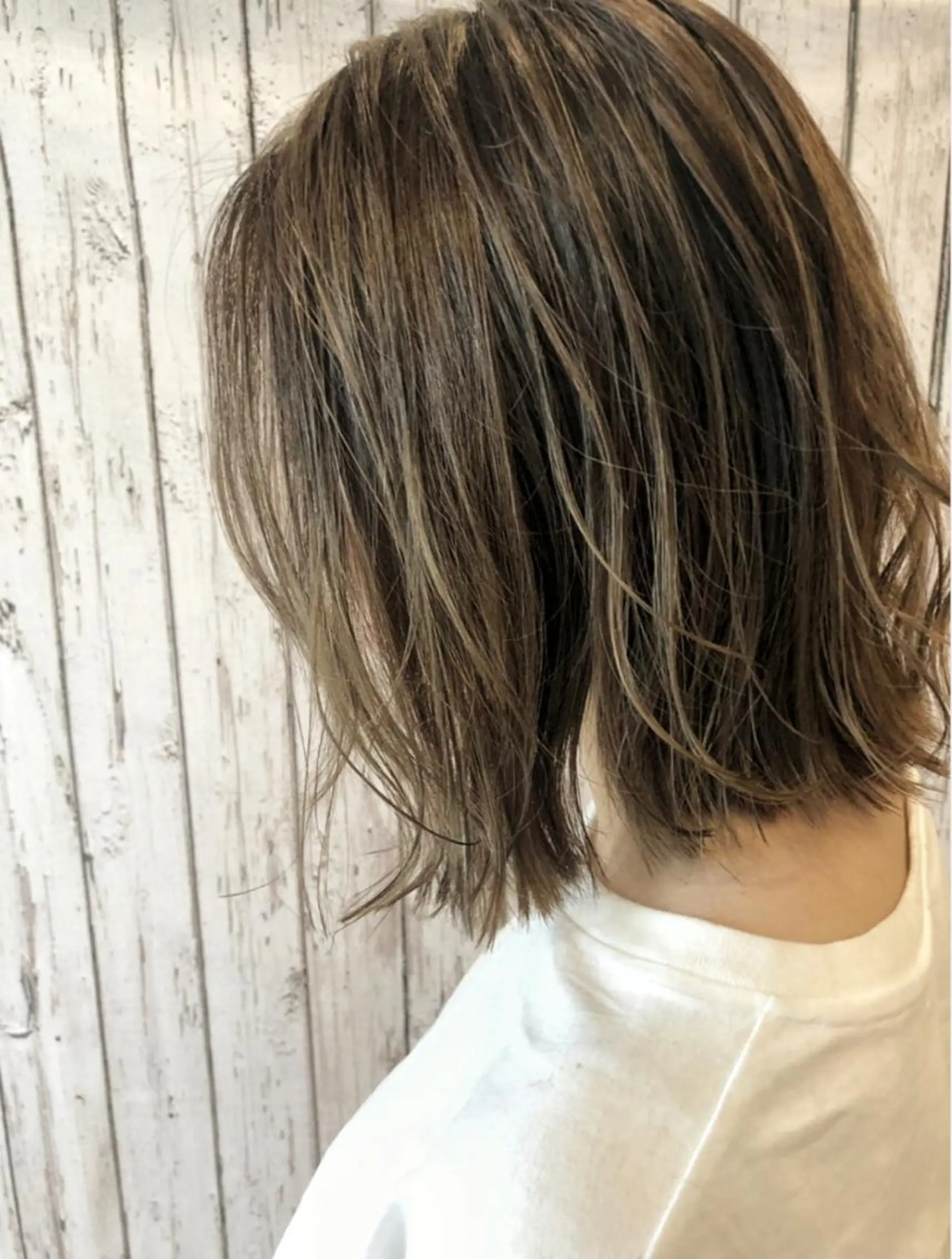 ミディアム カラー ヘアアレンジ ハイライトカラー ハイライト 美容室sand 横浜のヘアスタイル