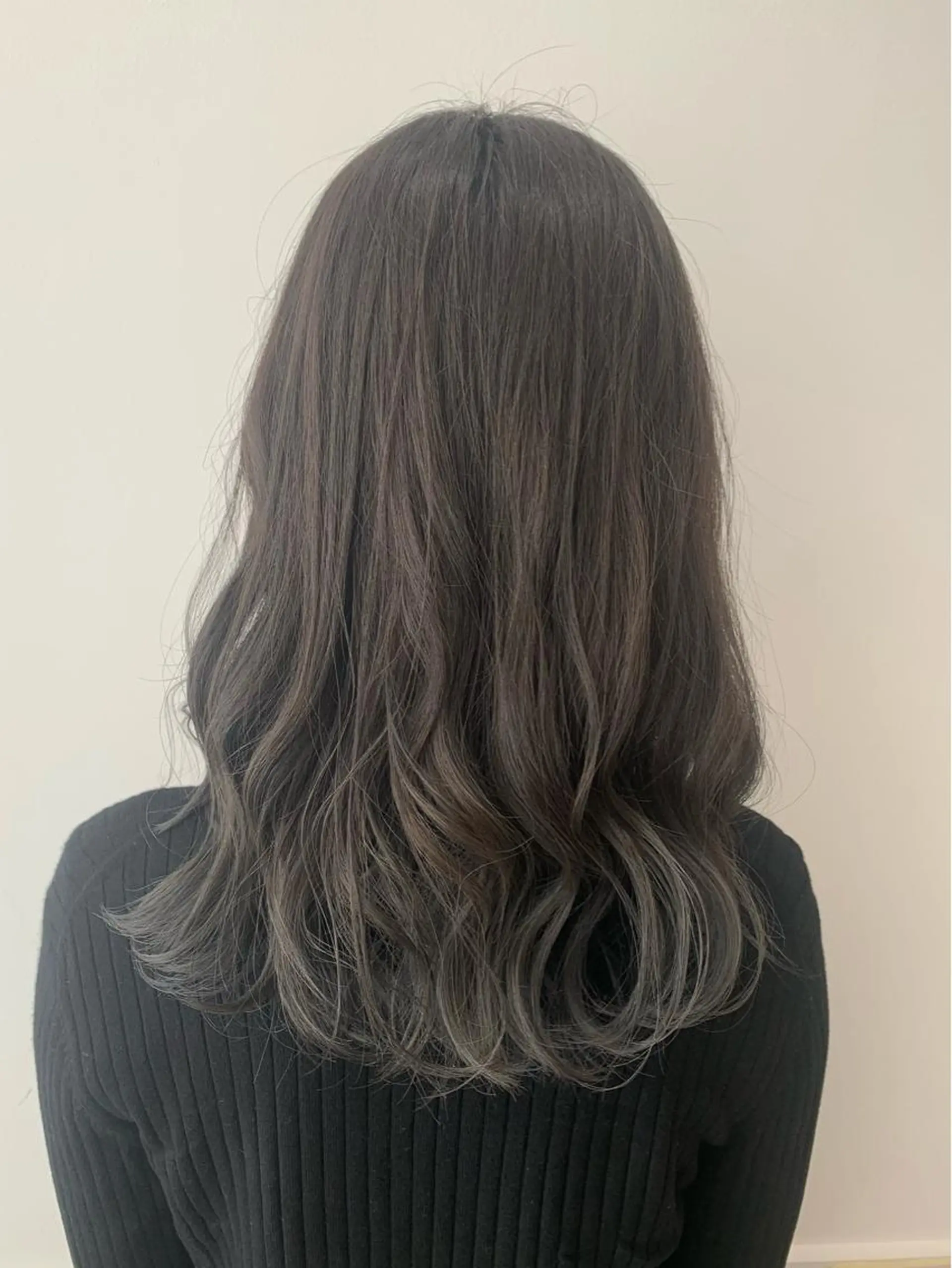 セミロング ヘアカラー 棚橋 光海のヘアスタイル