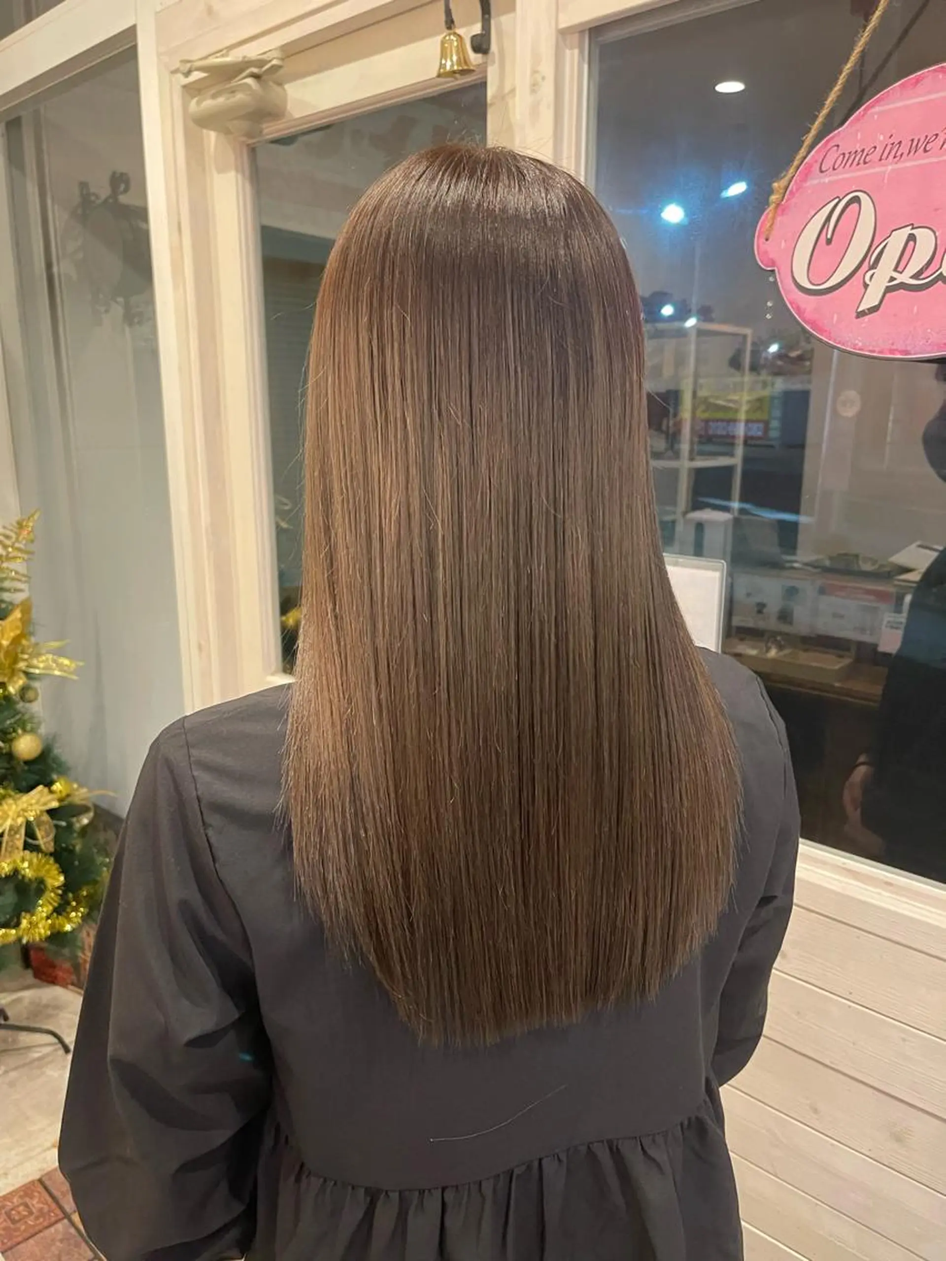 ロング ロング カット ヘアカラー トリートメント 🍭透明感カラー 志賀拓海🍬🌈のヘアスタイル