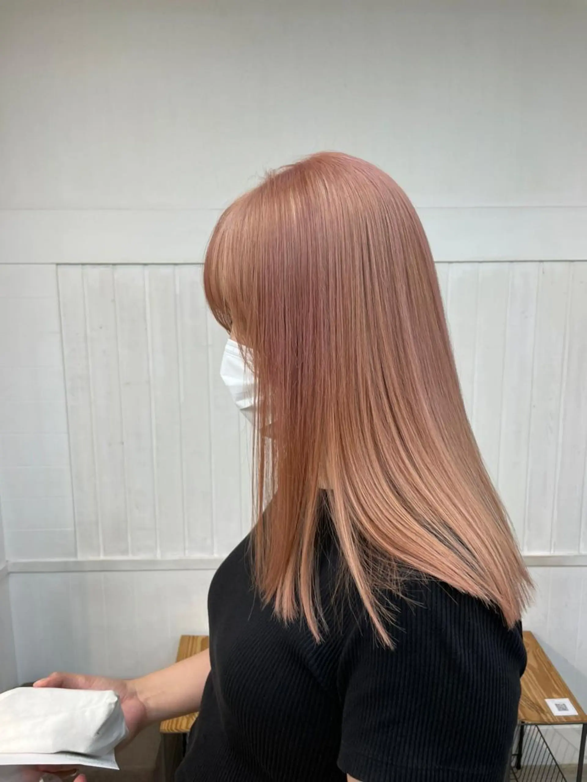 ミディアム ヘアアレンジ カラー アディクシーカラー アッシュ バレイヤージュ ベージュカラー ブリーチ N° +aero 横浜のヘアスタイル