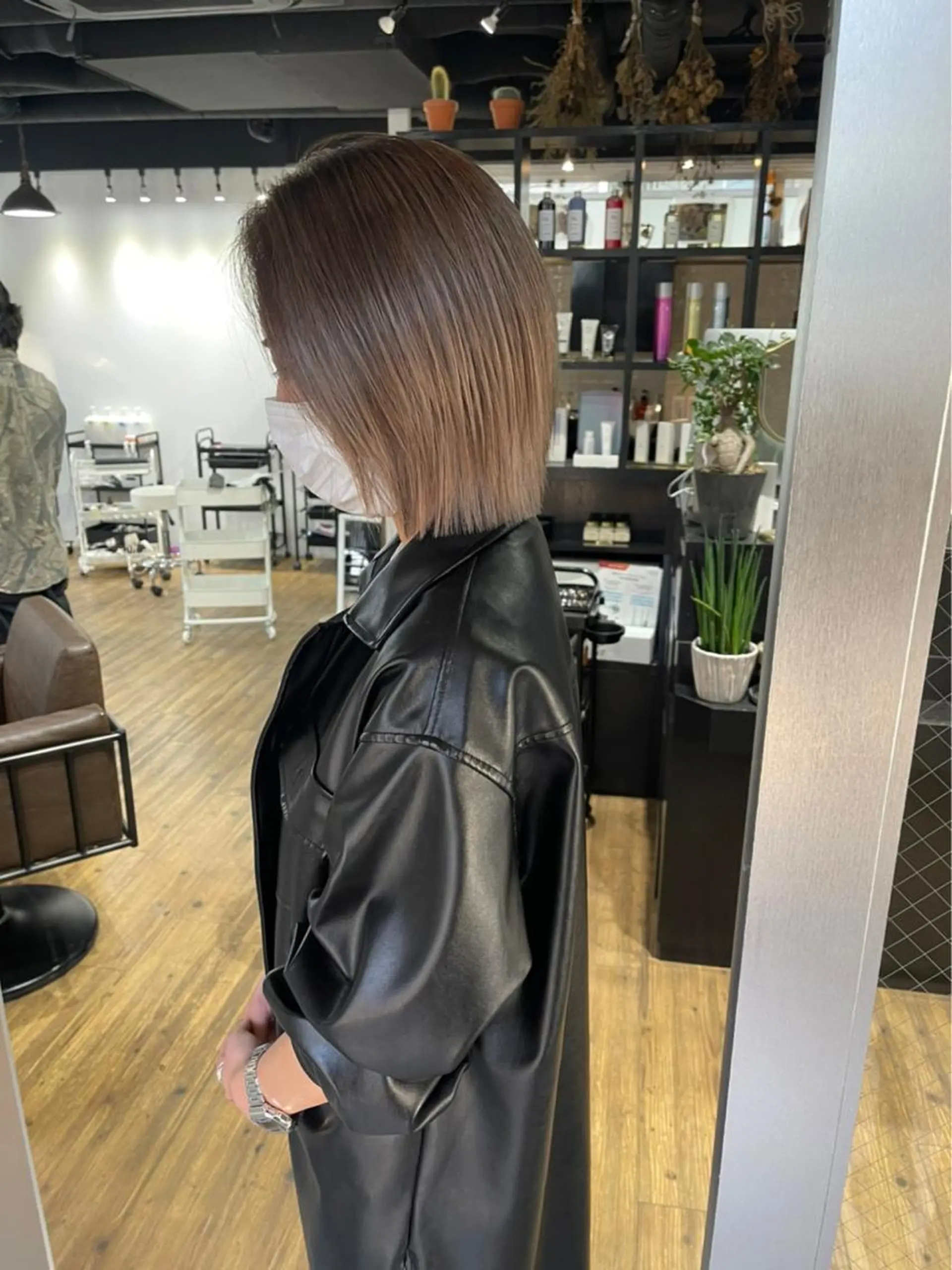 ショート カラー ブリーチ ケアブリーチ デザインカラー ダブルカラー イヤリングカラー ARCANAブリーチ ダブルカラー🌟原宿のヘアスタイル