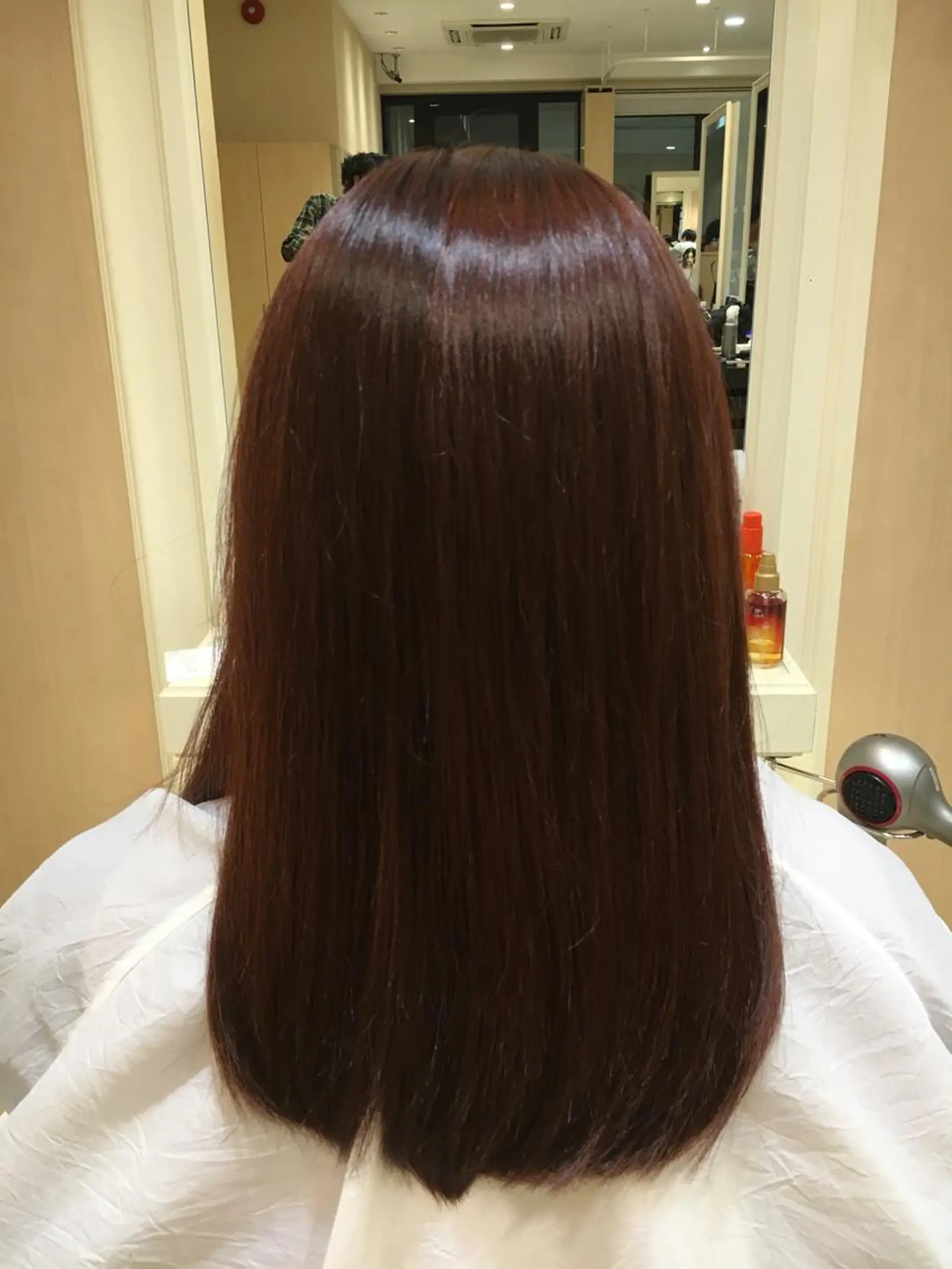 ロング カット 縮毛矯正 トリートメント ミドウチ アヤカのヘアスタイル