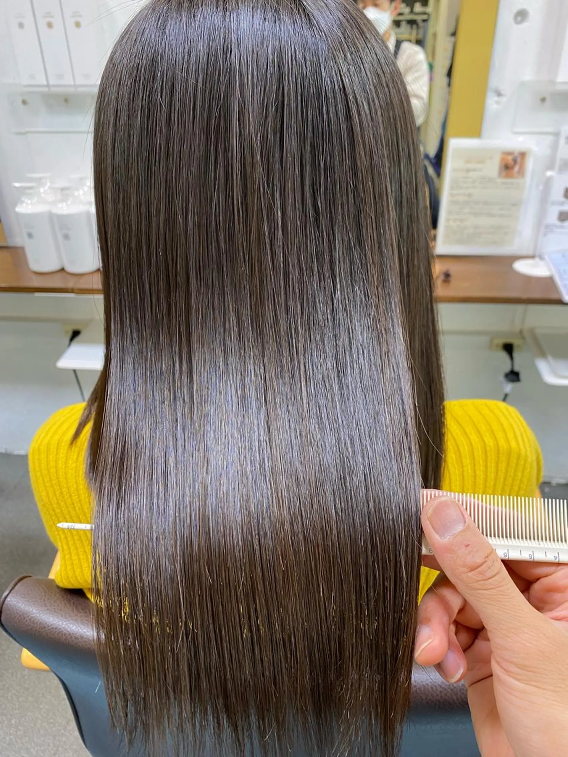 セミロング カラー 髪質改善 トリートメント カット トリートメント 【髪質改善】に特化 オリーブオイルクラブのヘアスタイル