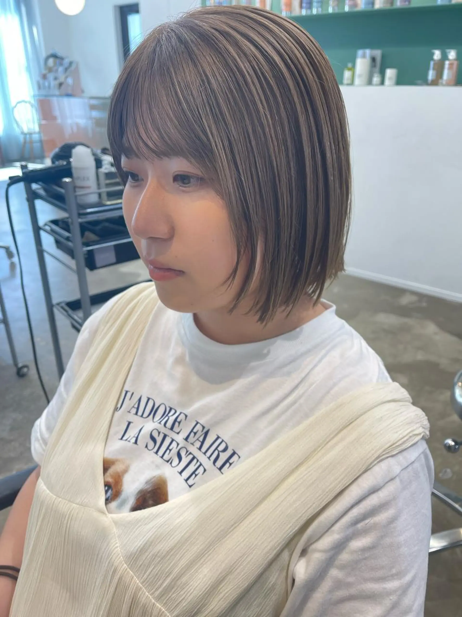 ショート カラー pole/apartment所属・💓パーマ，💗 レイヤーカットのヘアスタイル