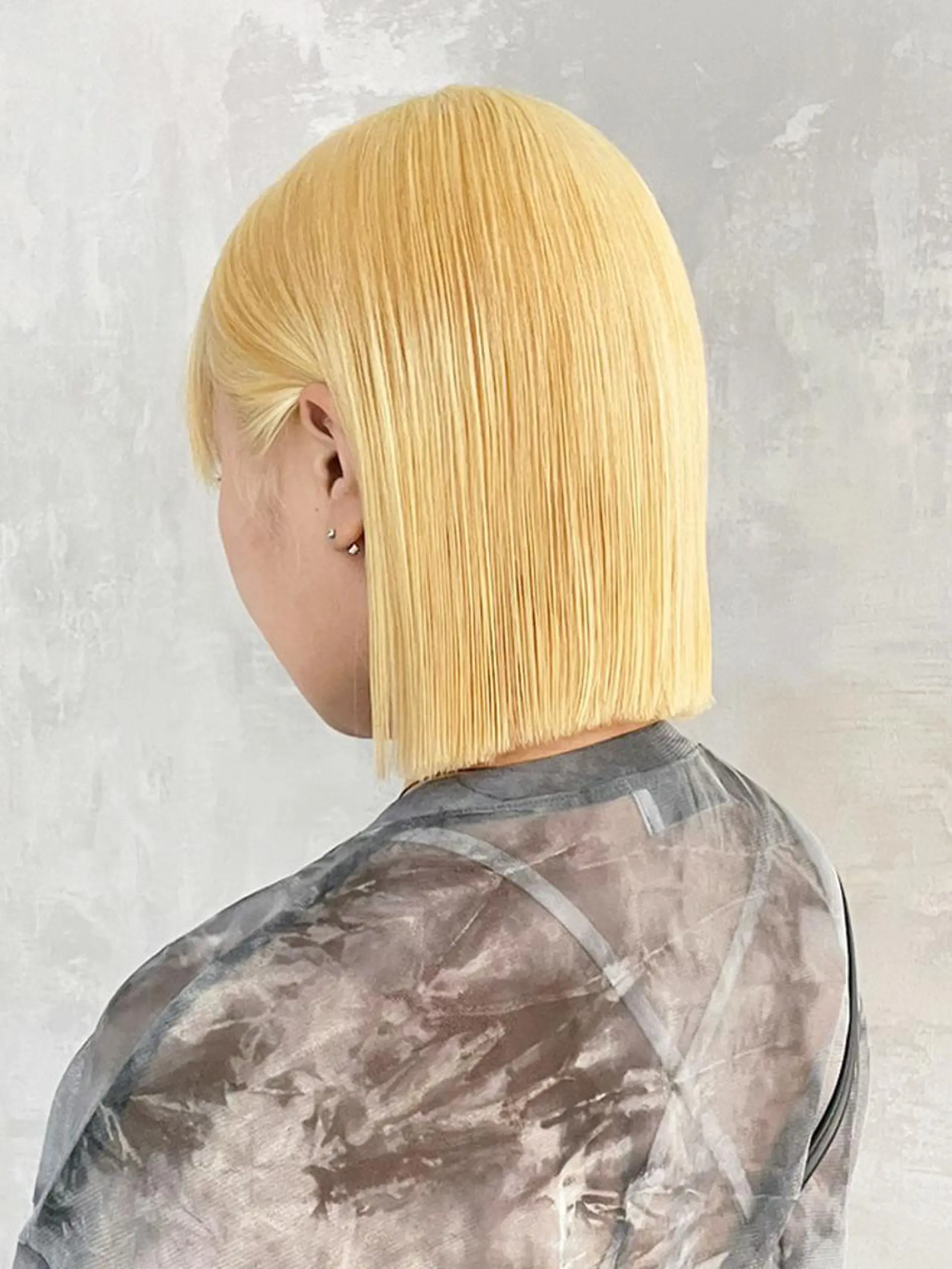 ミディアム カラー ブロンド ボブ カット ヘアカラー トリートメント ITbyALBUM 下北沢店のヘアスタイル