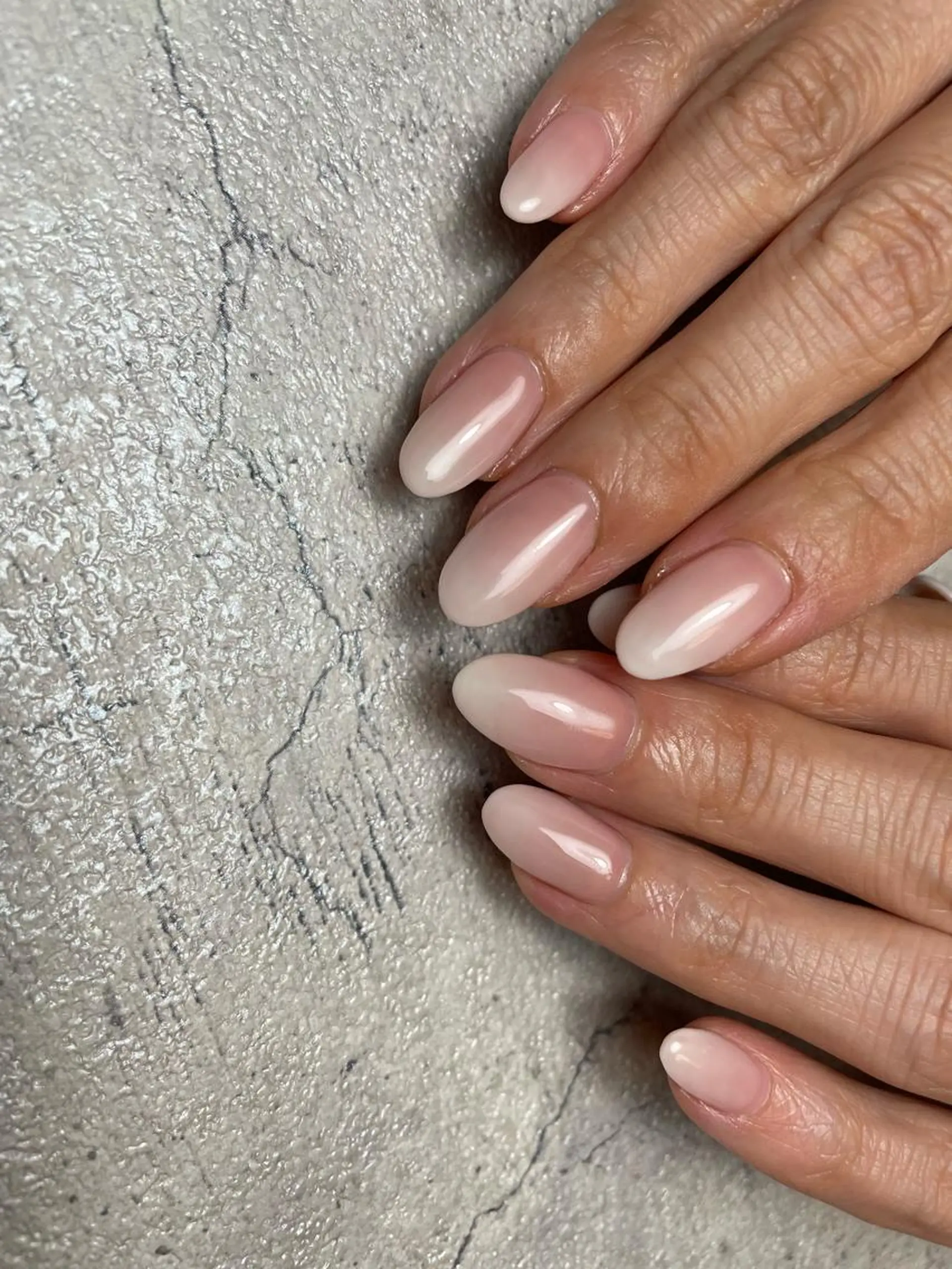 ネイル ハンドネイル ハンドケア Ami 🦥のネイルデザイン