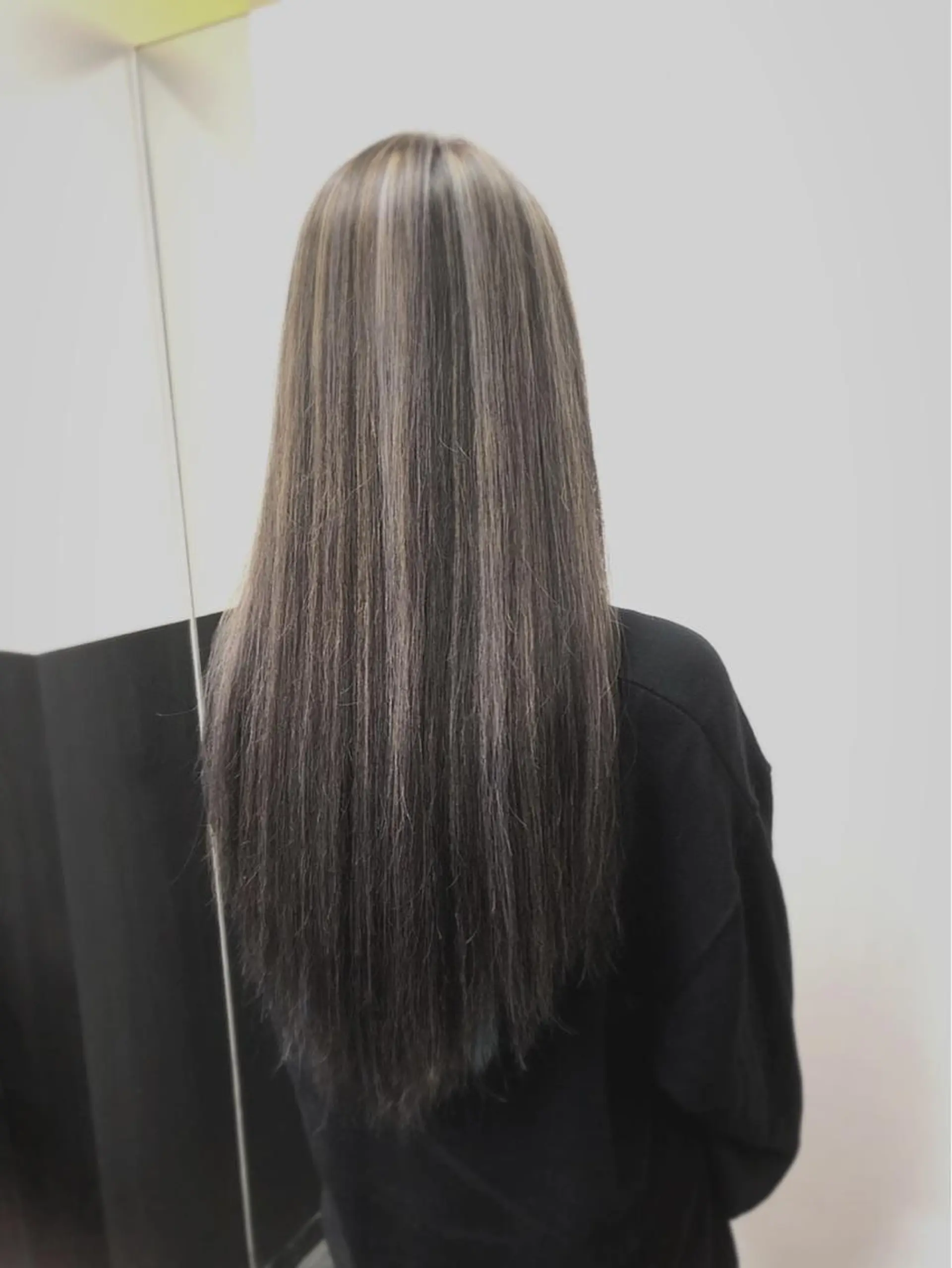 ロング ハイライト 韓国カラー/エクステ carryのヘアスタイル