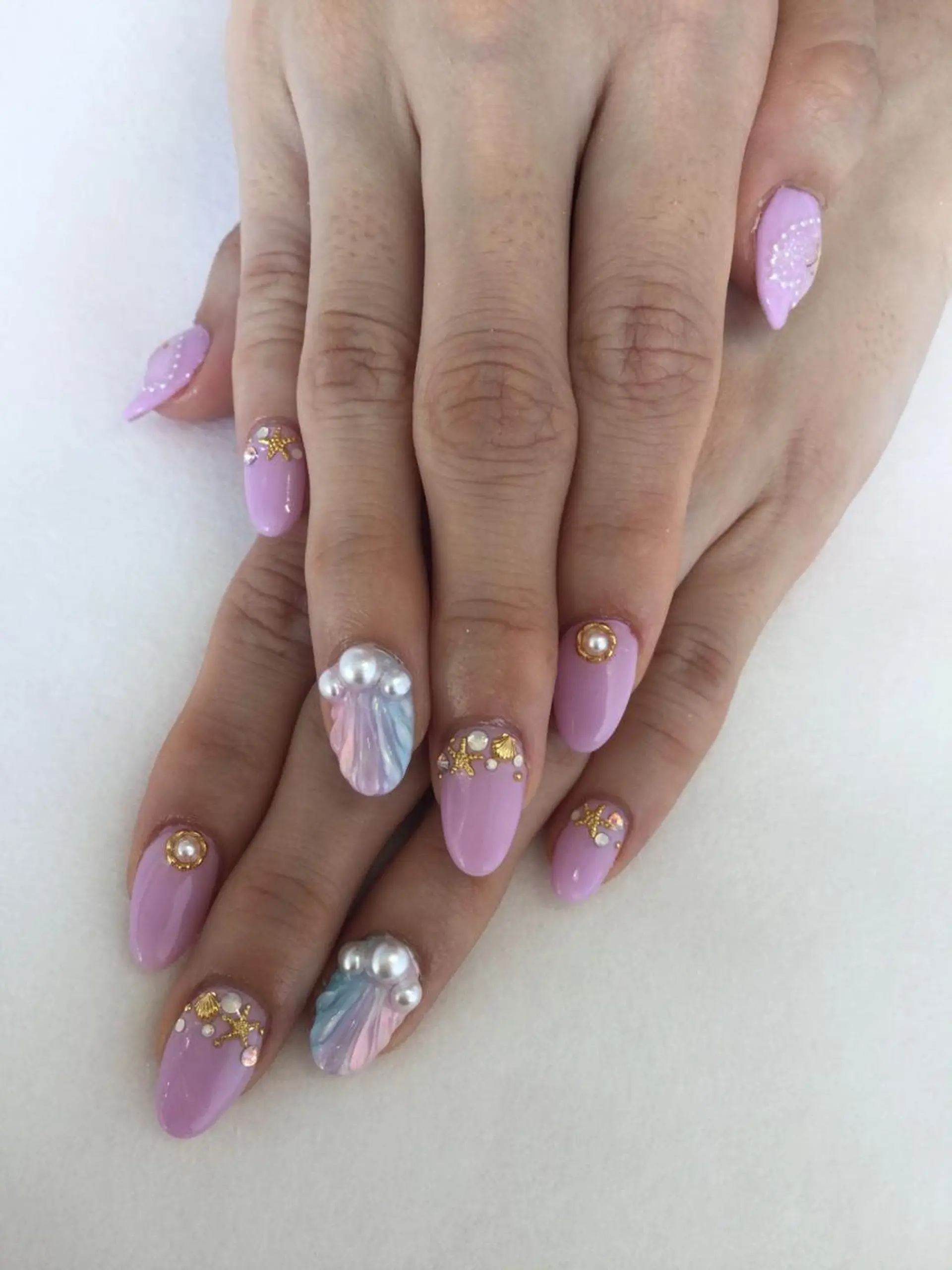 ネイル ハンドネイル 💎🐰 saki. m 🐰💎のネイルデザイン