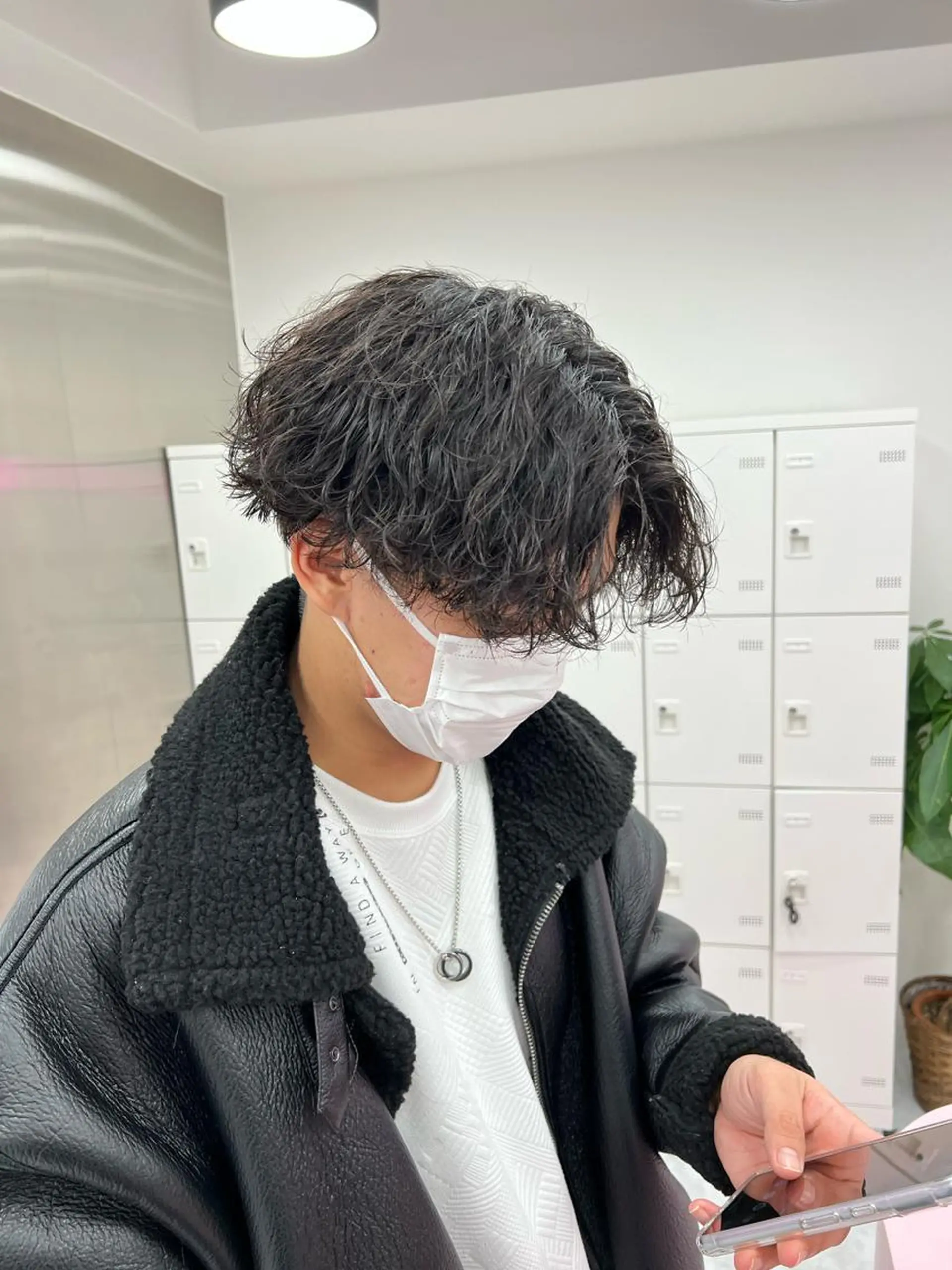 ショート カラー パーマ メンズ メンズパーマ特化 TAIGAのヘアスタイル