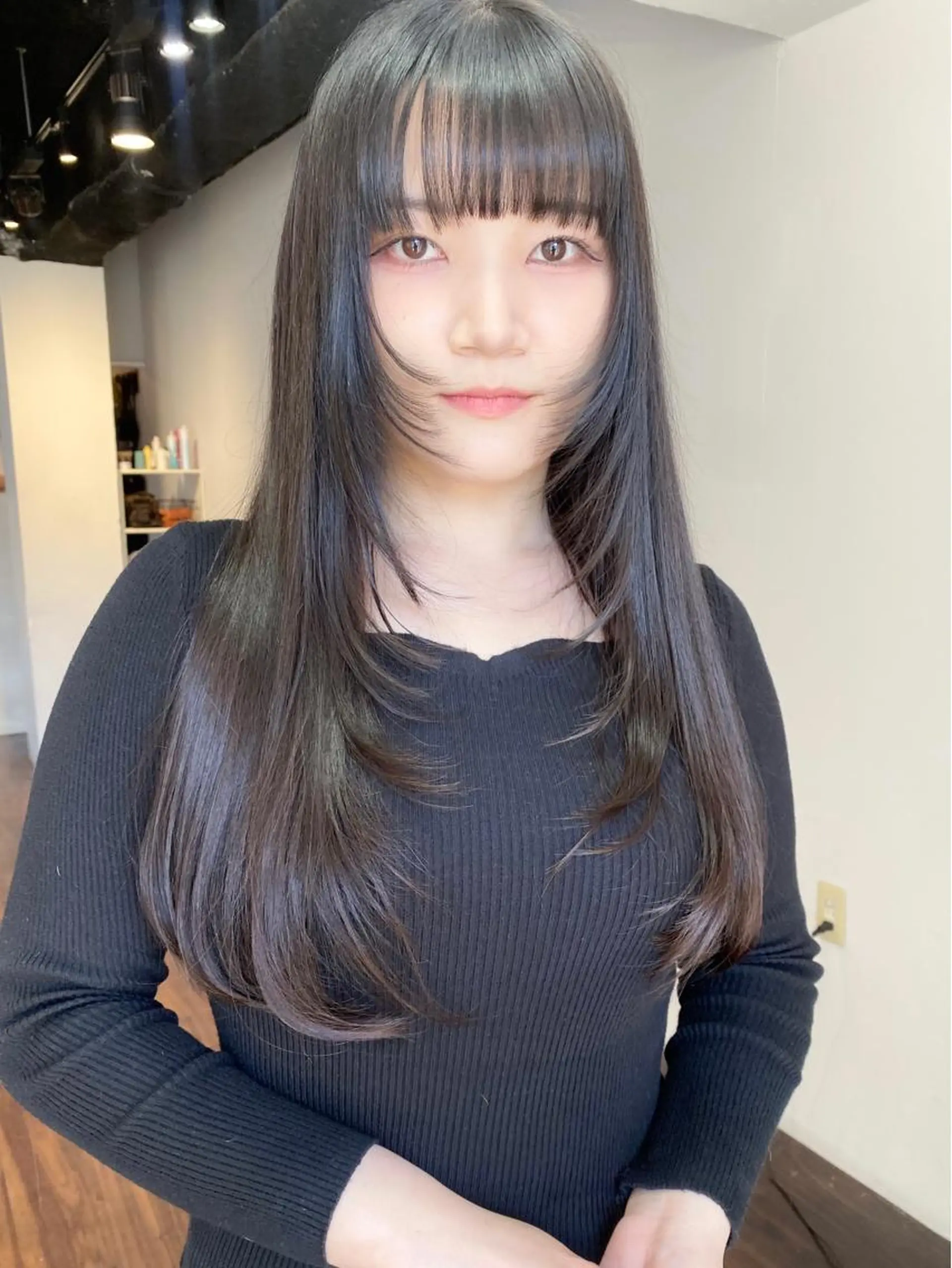 ロング カラー ヘアアレンジ 髪質改善 韓国風ヘア レイヤーカット 縮毛矯正 ワンホンレイヤー レイヤーカット×髪質 改善🇰🇷シオリのヘアスタイル