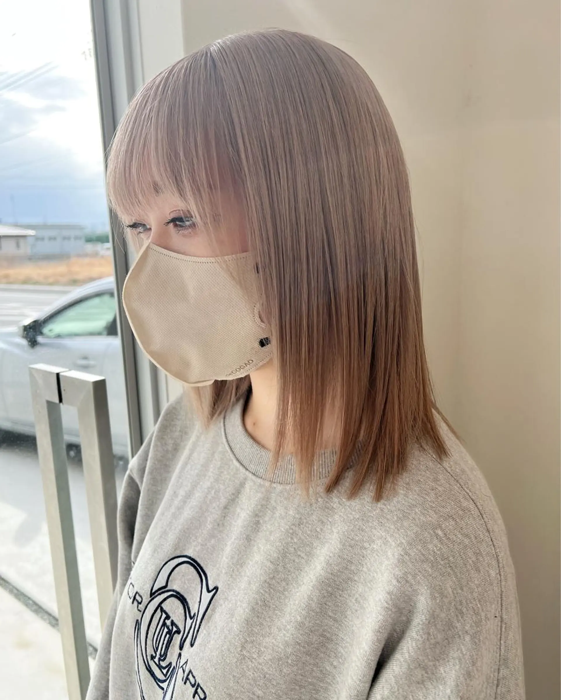 ミディアム カラー 堀越 美羽のヘアスタイル