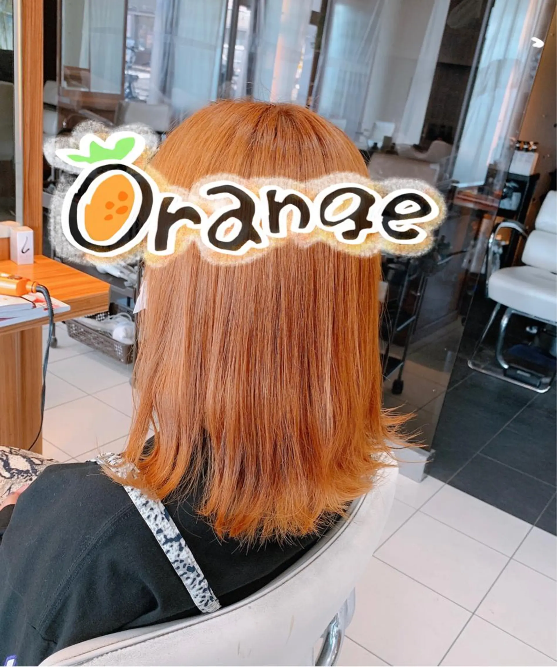 セミロング カラー ブリーチ 脱白髪染め美容師 竹内涼乃のヘアスタイル