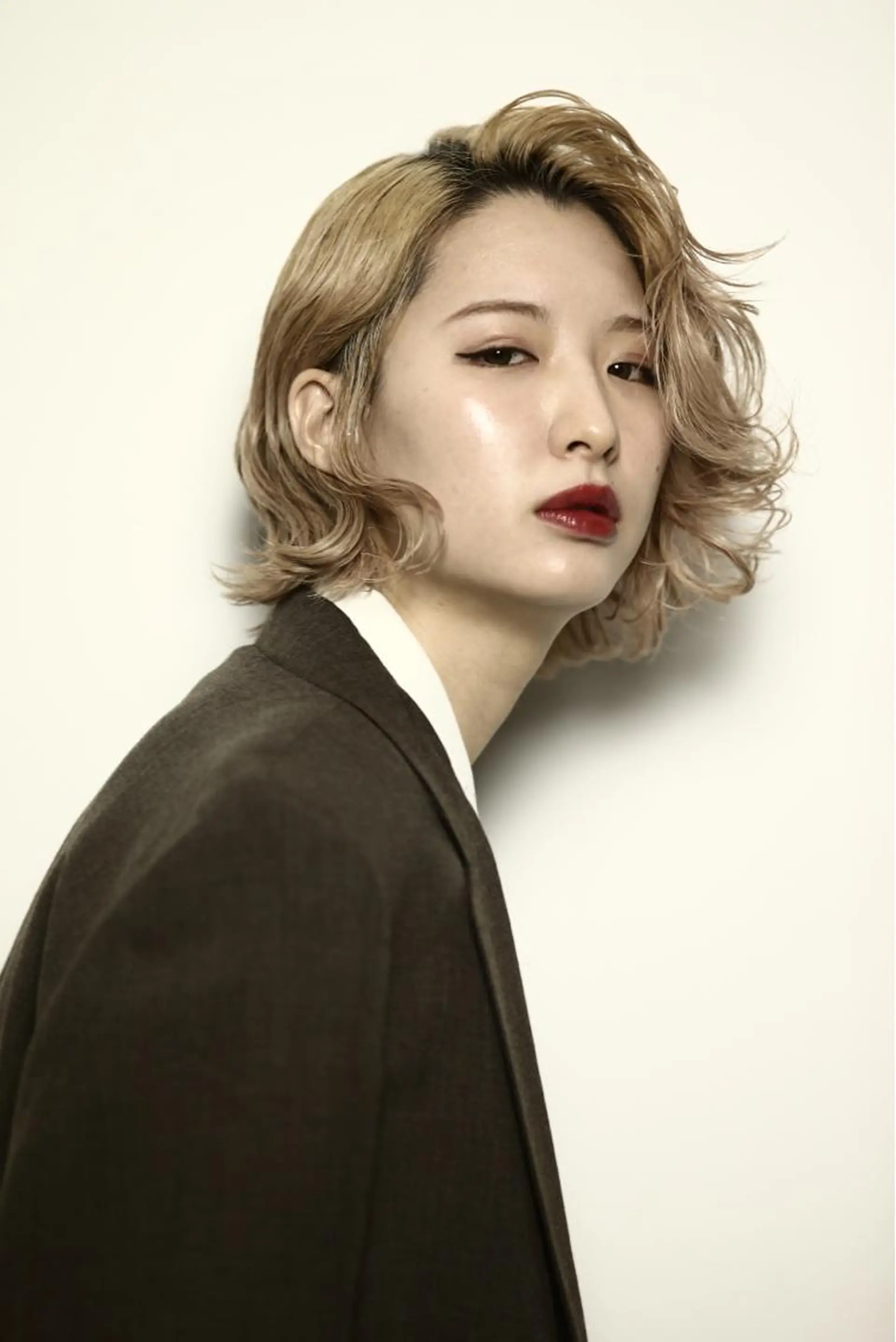 ショート カラー カット トリートメント シールエクステ×美髪 改善/ヨシモトカンジのヘアスタイル