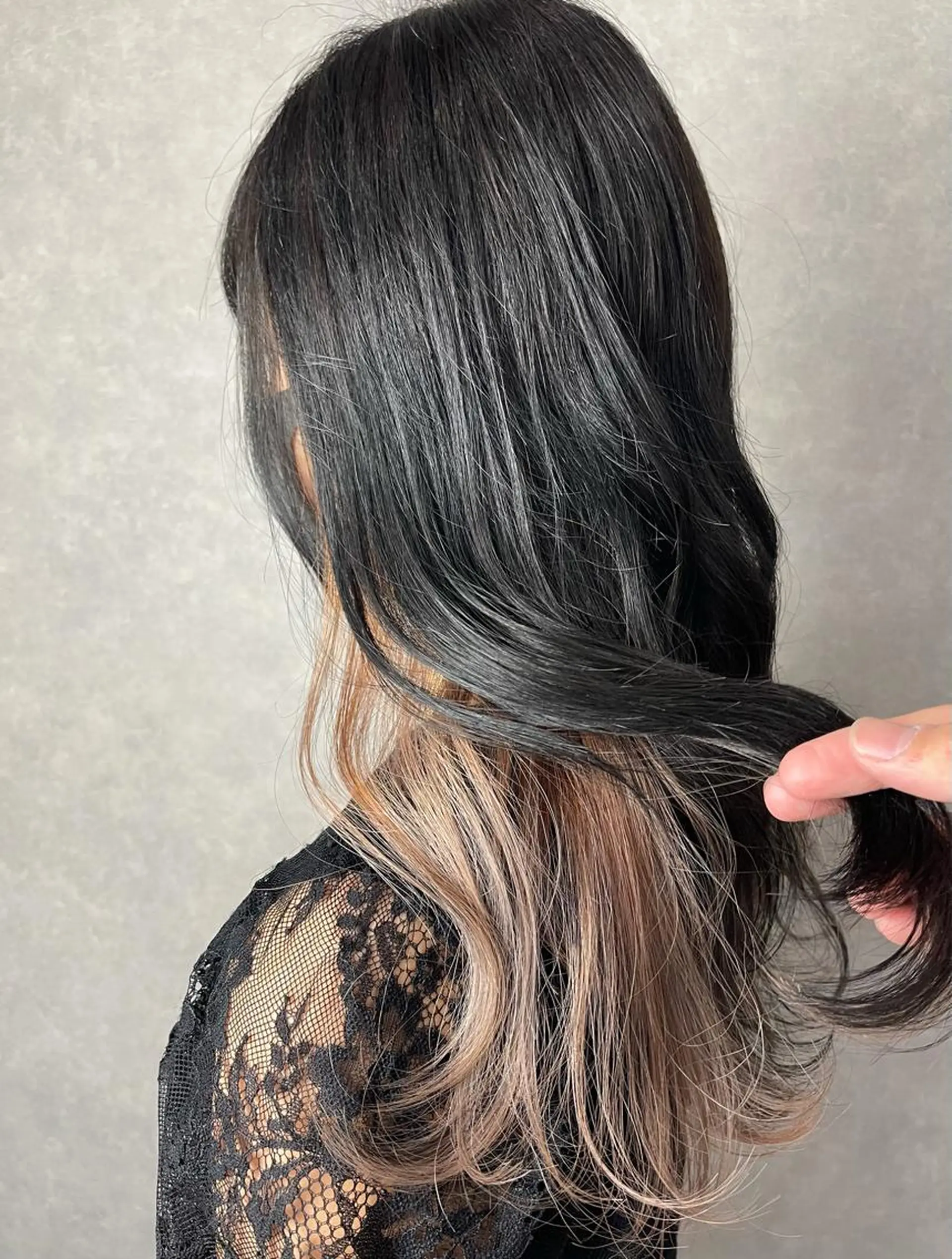 セミロング カラー カット ヘアカラー トリートメント 一ノ瀬 暁のヘアスタイル