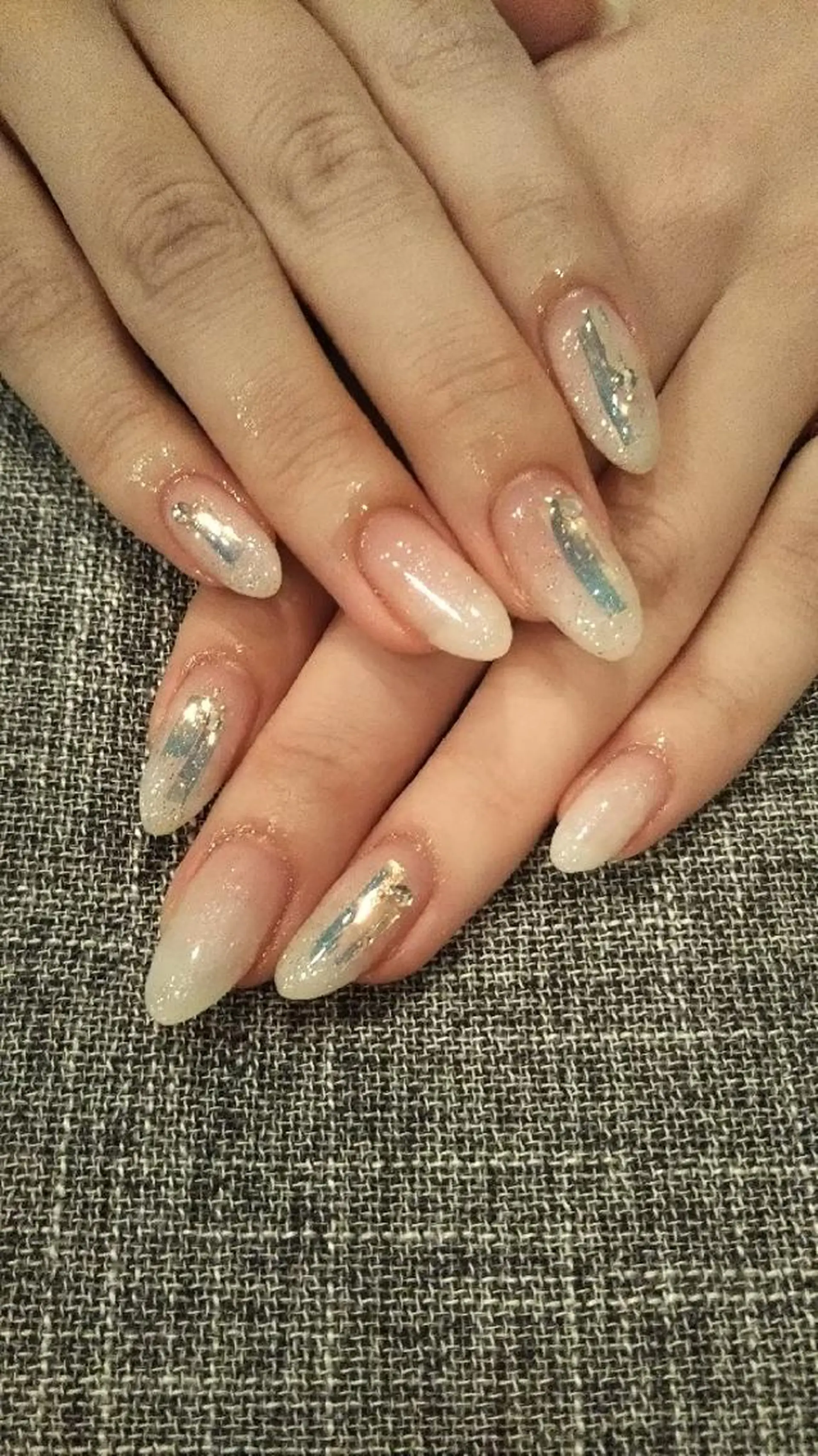 ネイル オーロラネイル キラキラネイル private salon mieのネイルデザイン