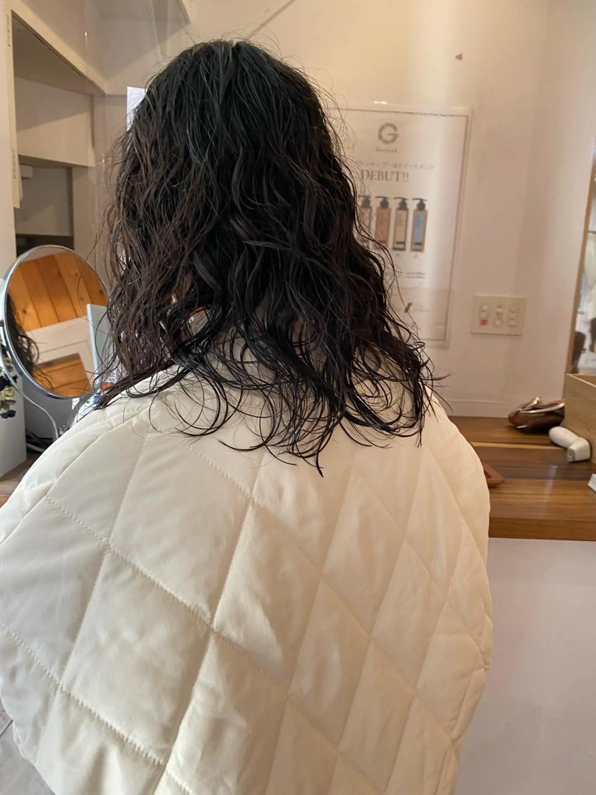 セミロング パーマ ショート& パーマ　坂本のヘアスタイル