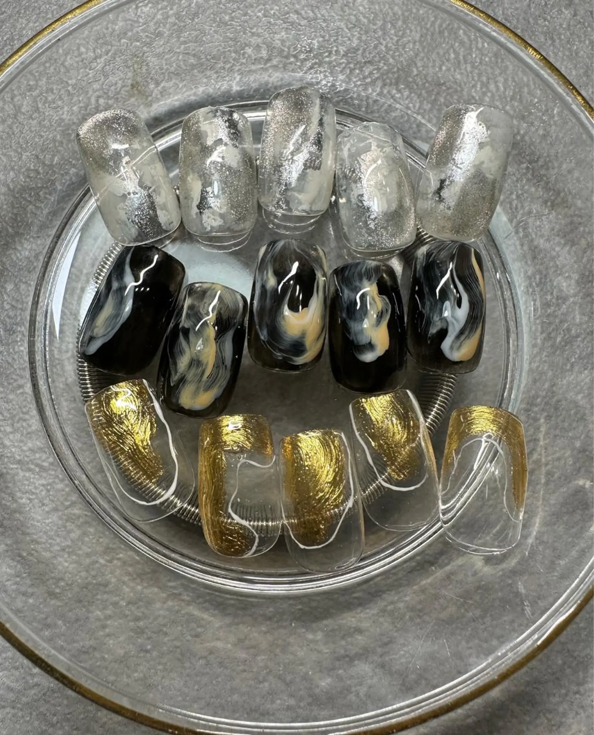 ネイル ハンドネイル フットネイル kiii.__ ✴︎*のネイルデザイン