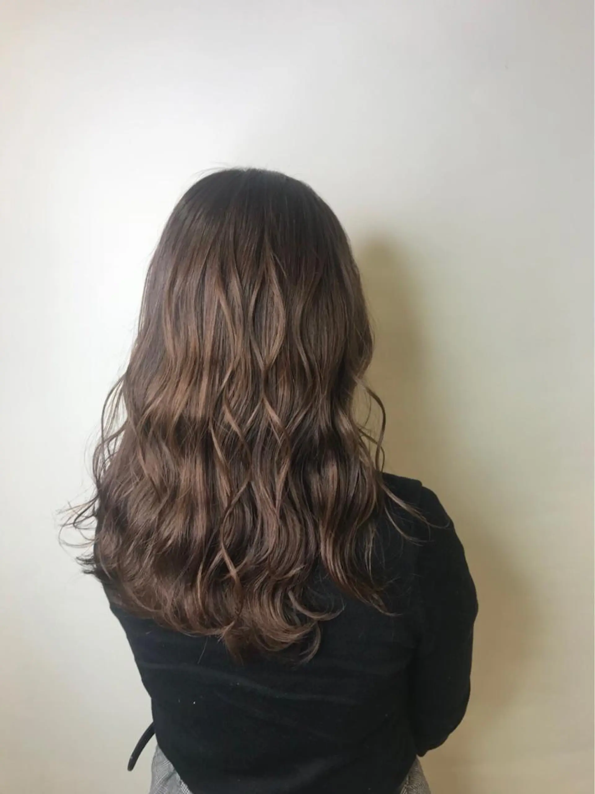 カラー インナー×縮毛矯正 ピンクカラー澤井里菜のヘアスタイル