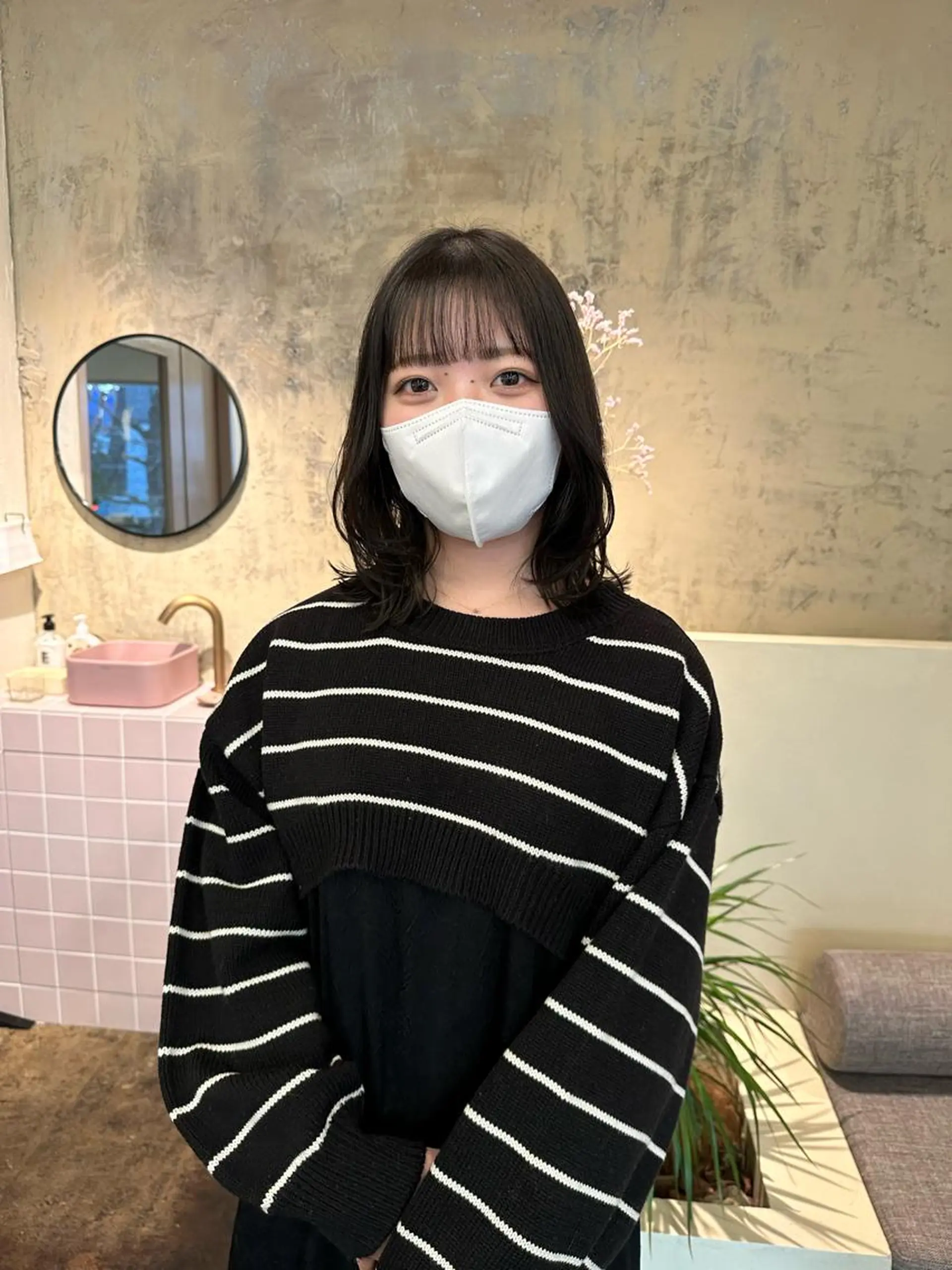 ミディアム カラー くびれヘア カット ヘアカラー トリートメント yupi🐈⬛ レイヤー/パーマのヘアスタイル