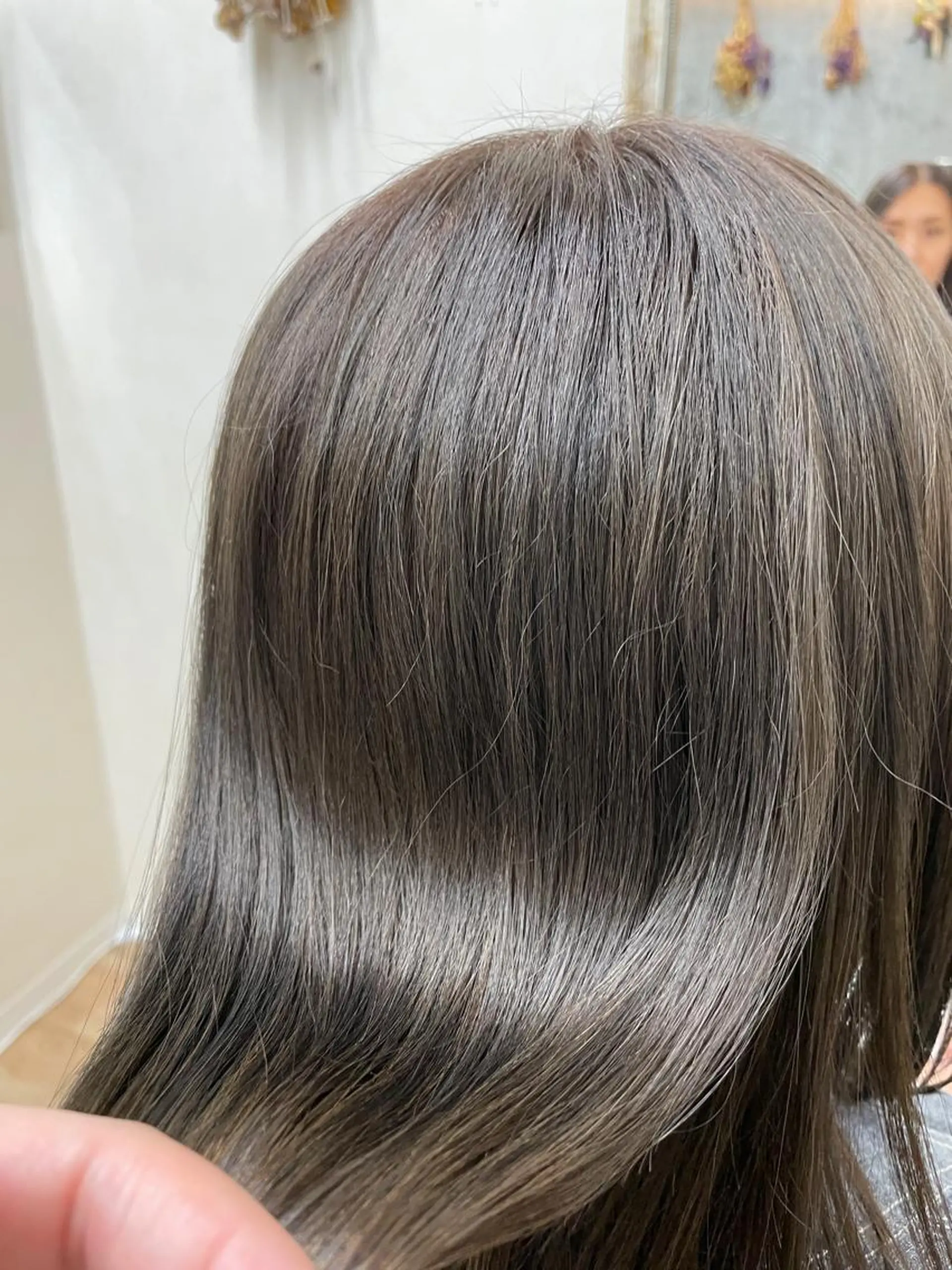 ミディアム カラー ハイライトカラー イルミナカラー インナーカラー ハイライト 韓国風ヘア TOWA 野村　コウダイのヘアスタイル