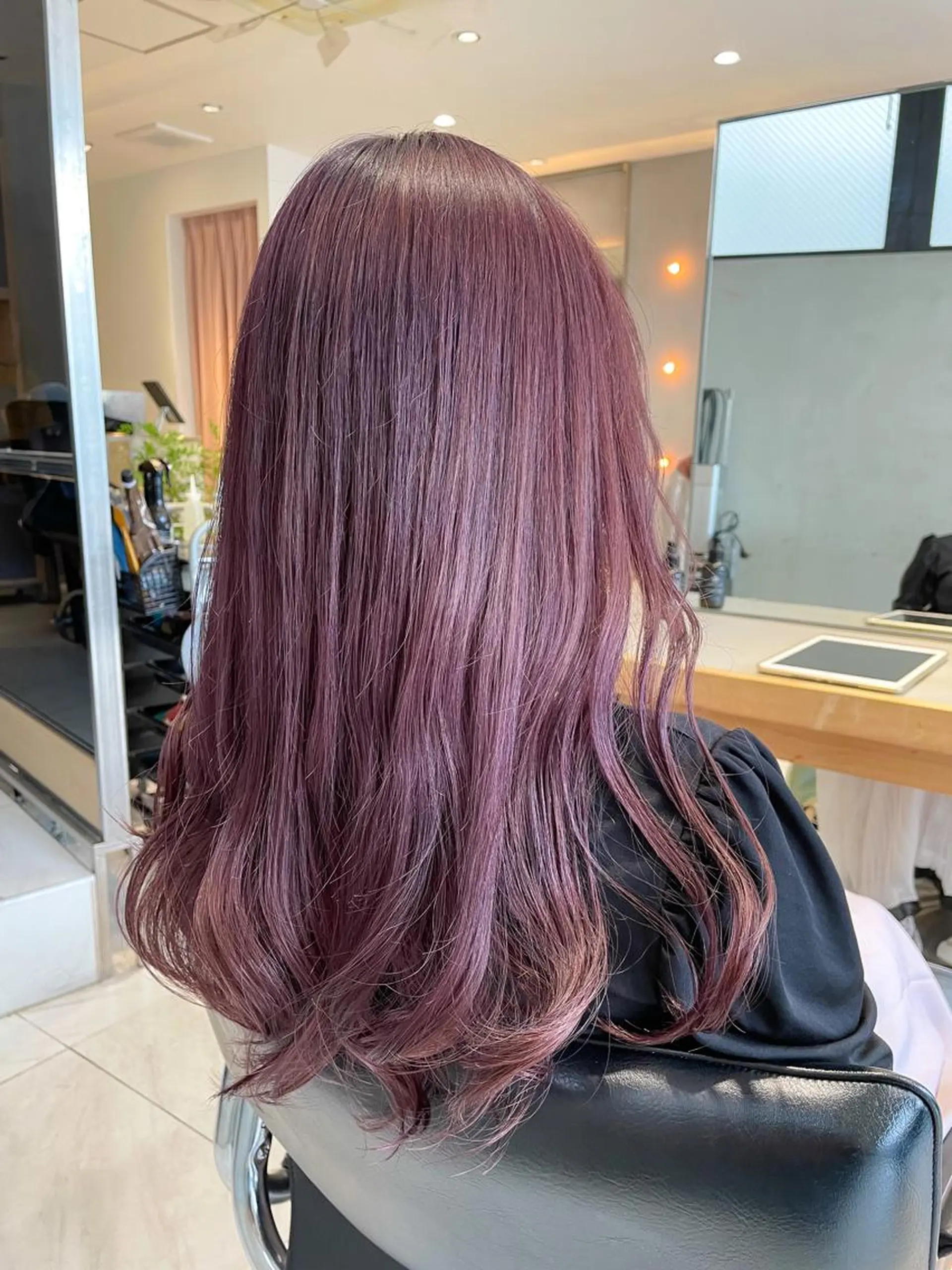 セミロング カラー 圧倒的透明感カラー nana🦕のヘアスタイル