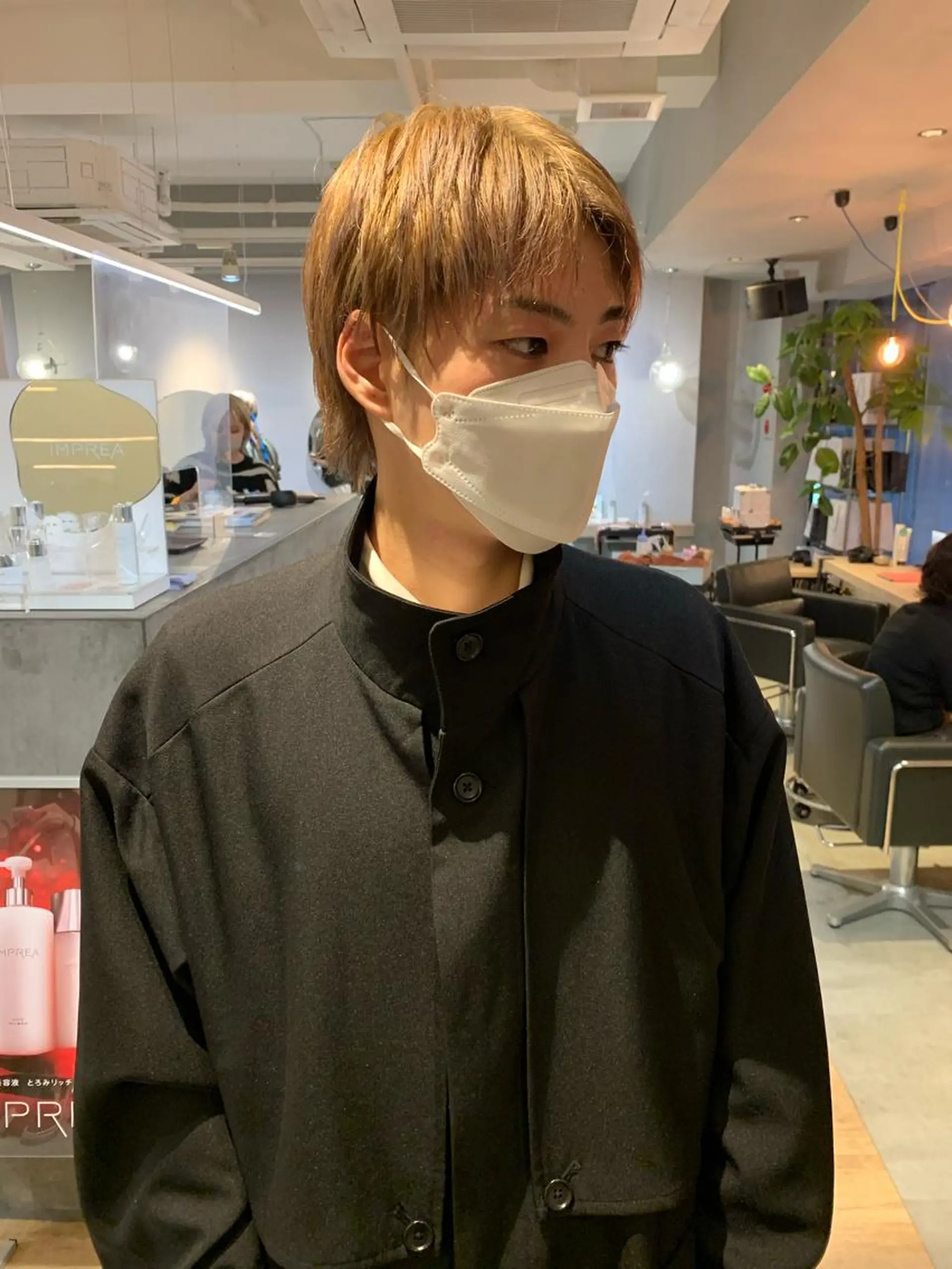 ショート メンズ カット ヘアカラー 美髪・シールエクステ ホソタニリョウコのヘアスタイル