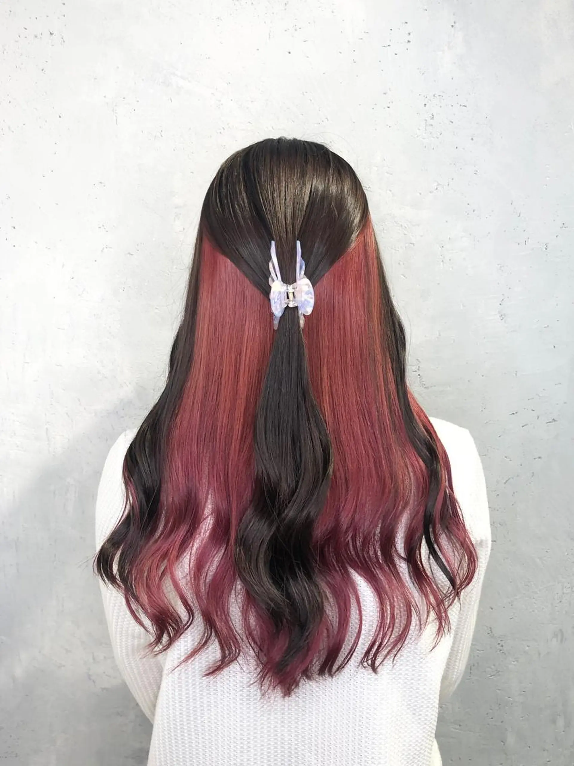 ロング カラー ヘアアレンジ カット ヘアカラー トリートメント ｲﾝﾅｰｶﾗｰ屋さん 🫧伊藤拓実のヘアスタイル