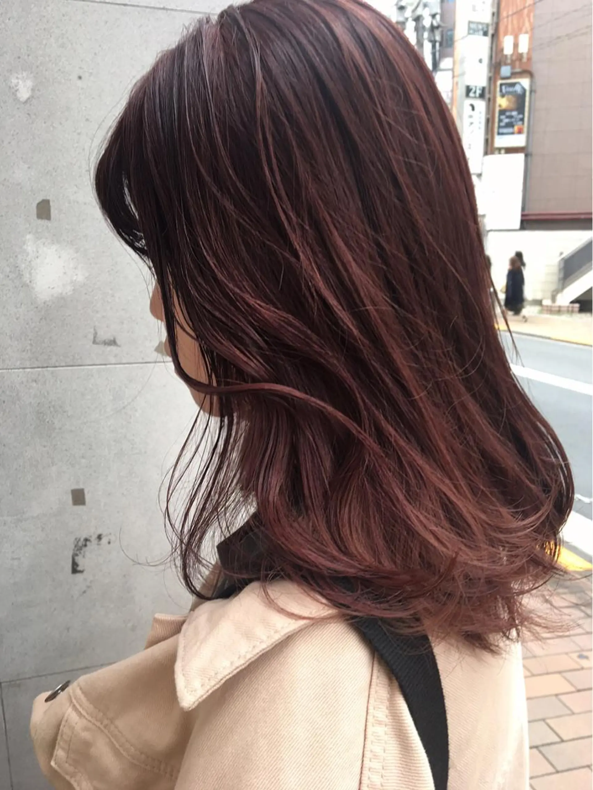 セミロング 狩野 羅夢のヘアスタイル