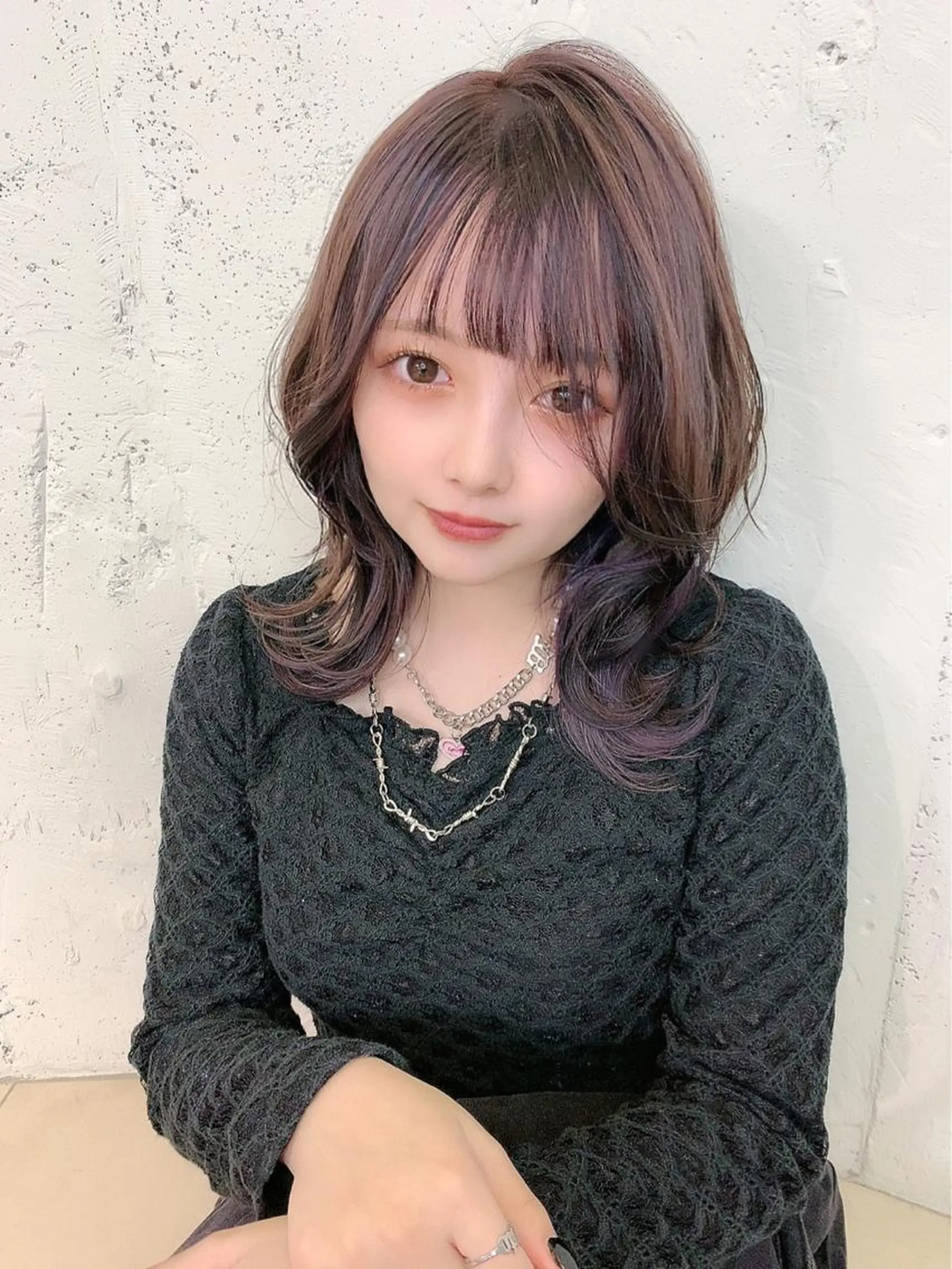 ミディアム カラー カット ヘアカラー トリートメント 透明感ハイトーン🦄 キラ🌈のヘアスタイル