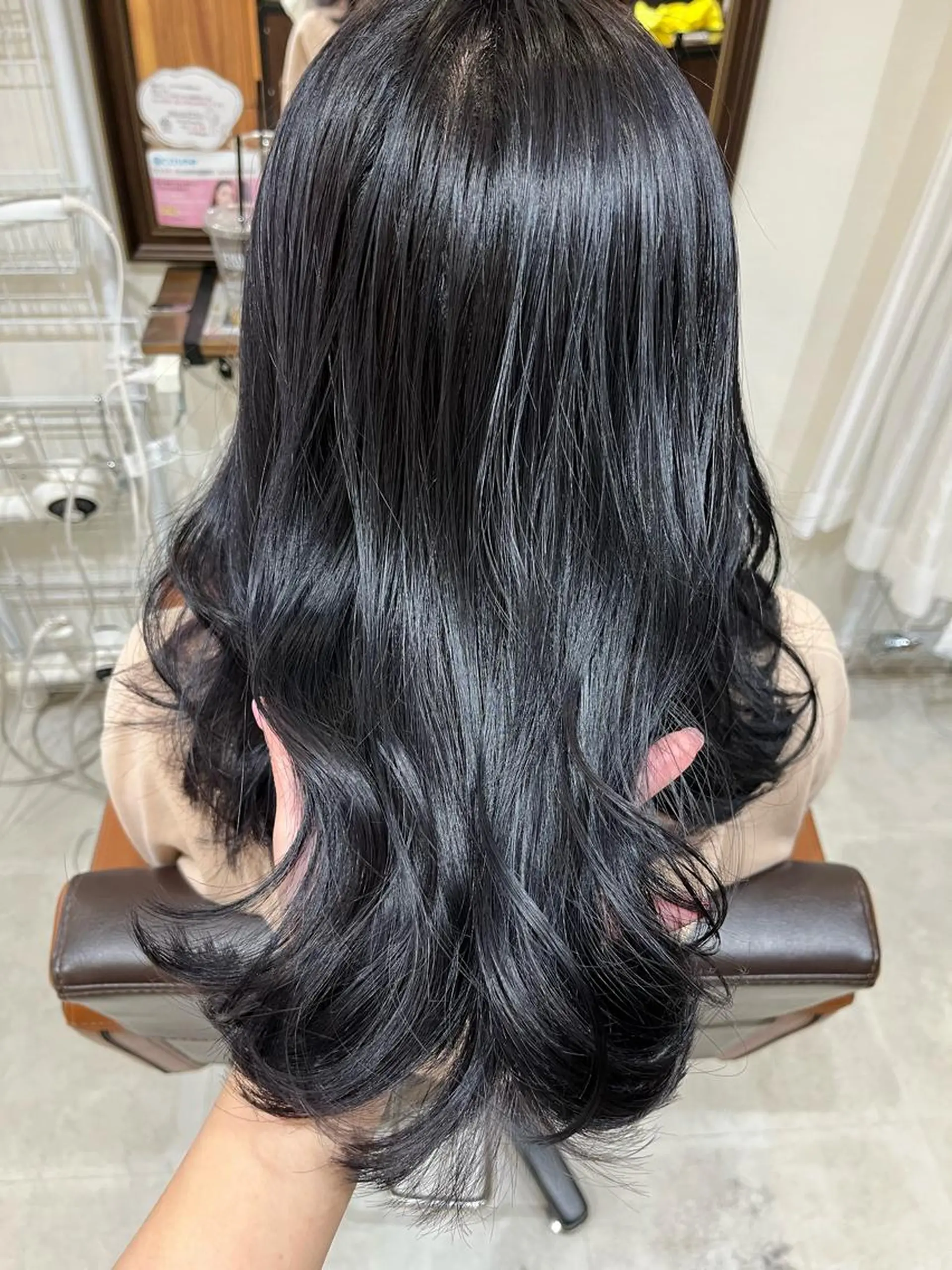 カラー シルバー ✨️💎山口 真依💎✨️のヘアスタイル