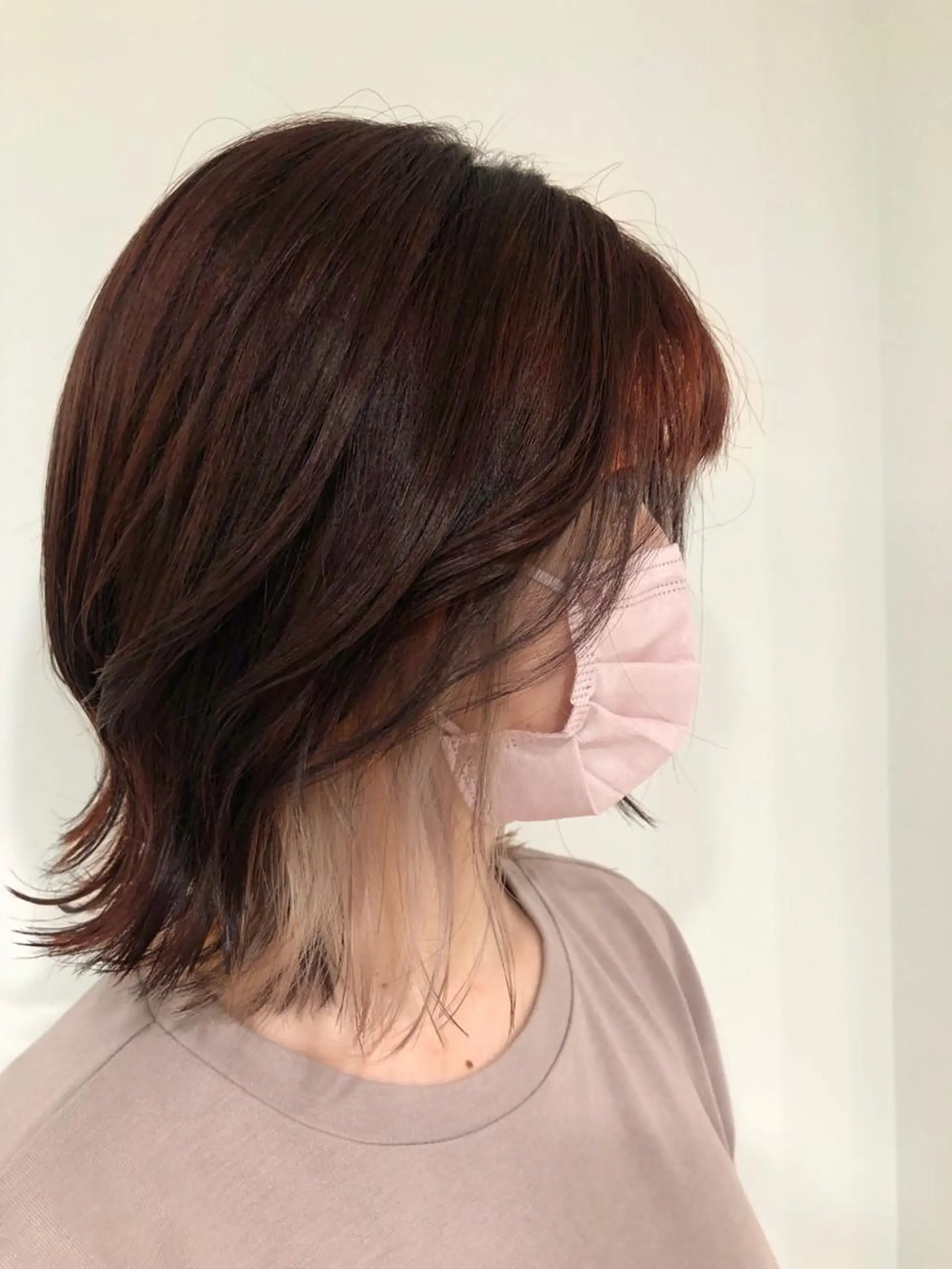 ミディアム 白土 さくらのヘアスタイル