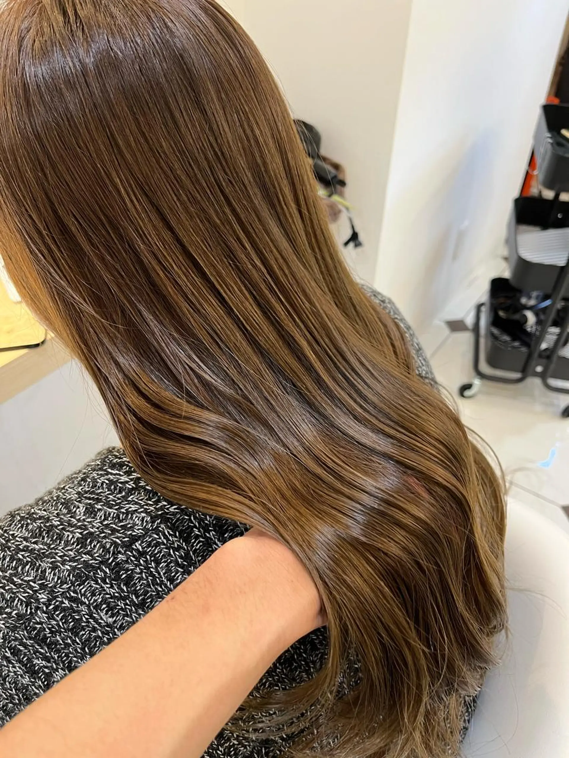 ロング カラー アッシュ オレンジ ヘアカラー トリートメント カラー職人 なかもと たつひろのヘアスタイル