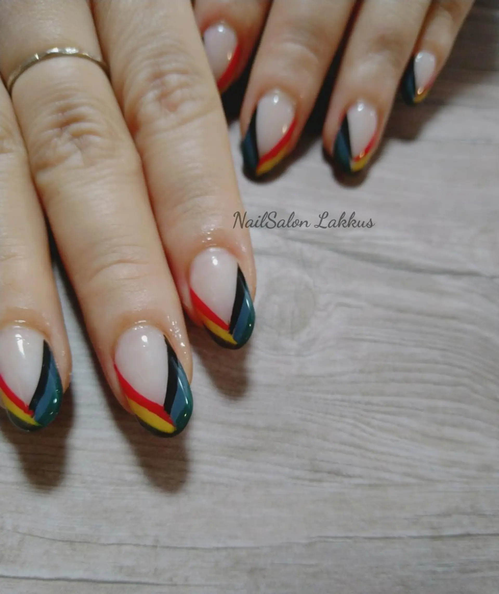 ネイル Lakkus N－Aのネイルデザイン