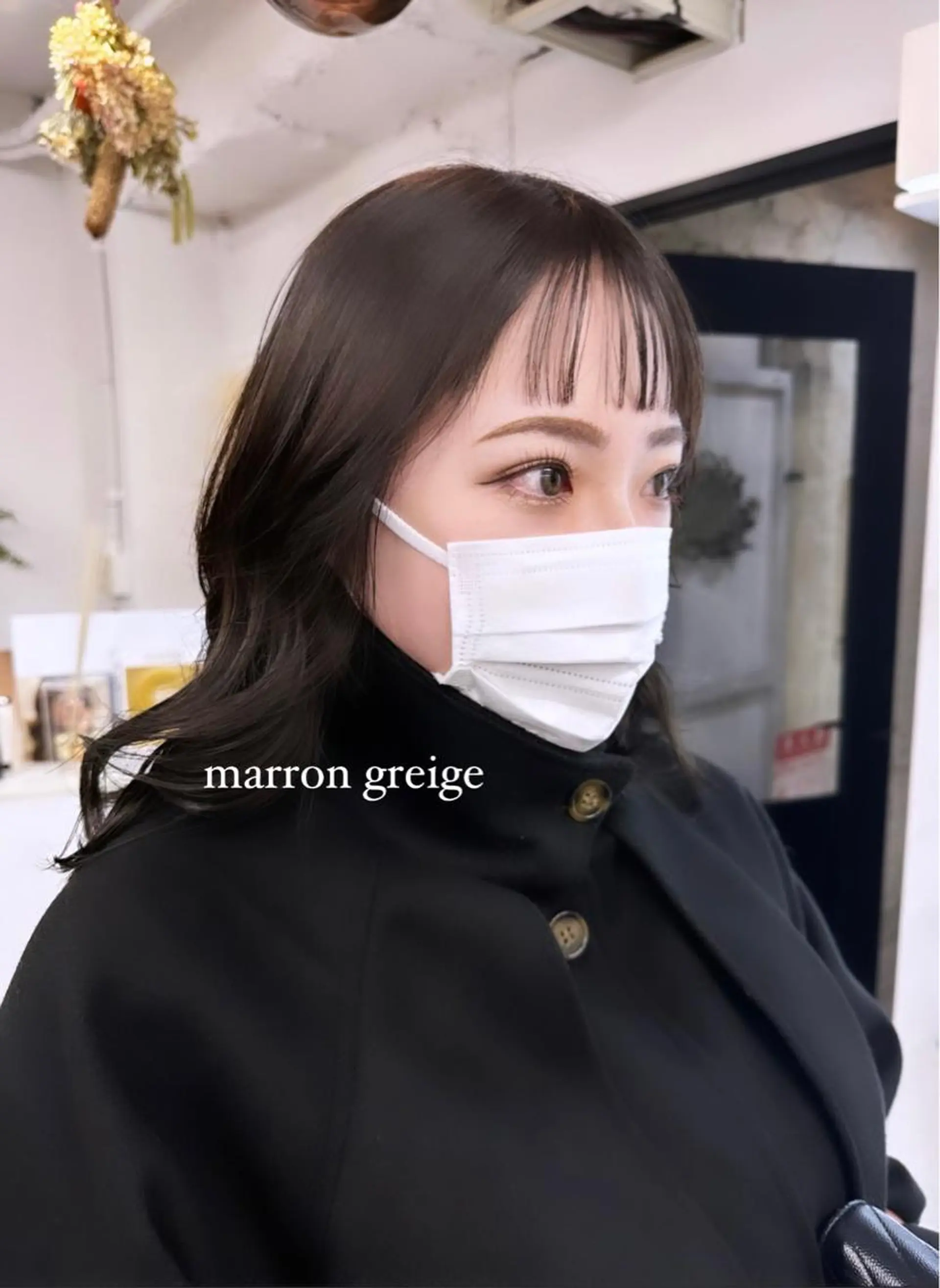 セミロング カラー riah  【リア】所属・瀧優華白髪ぼかし 大人レイヤー🩵のヘアスタイル