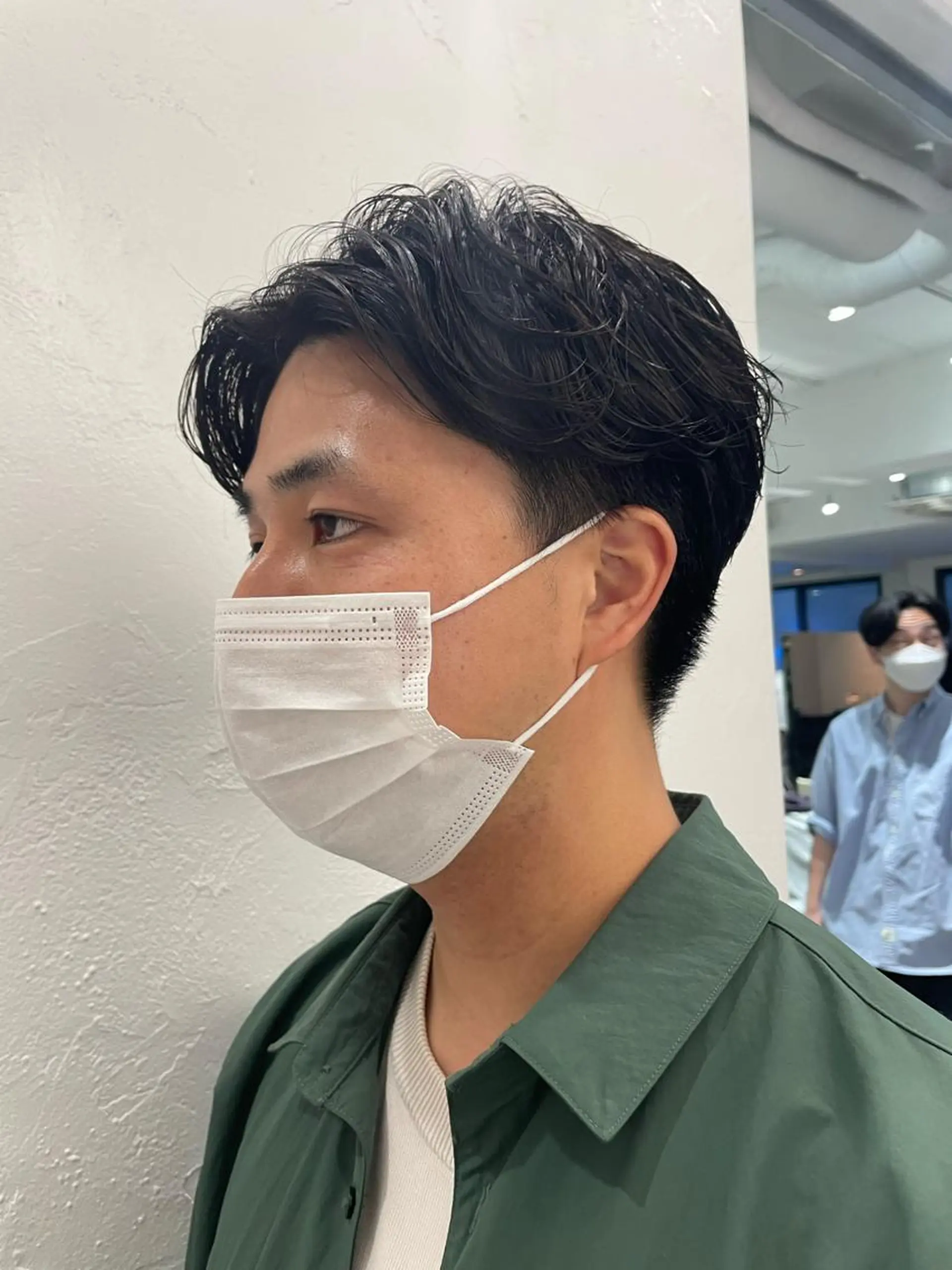 ショート カラー パーマ ヘアアレンジ メンズ メンズバレイヤージュ メンズブリーチ センターパート フェードカット メンズハイライト パーマ トリートメント ハイトーン/レイヤー 🌸さくらのヘアスタイル