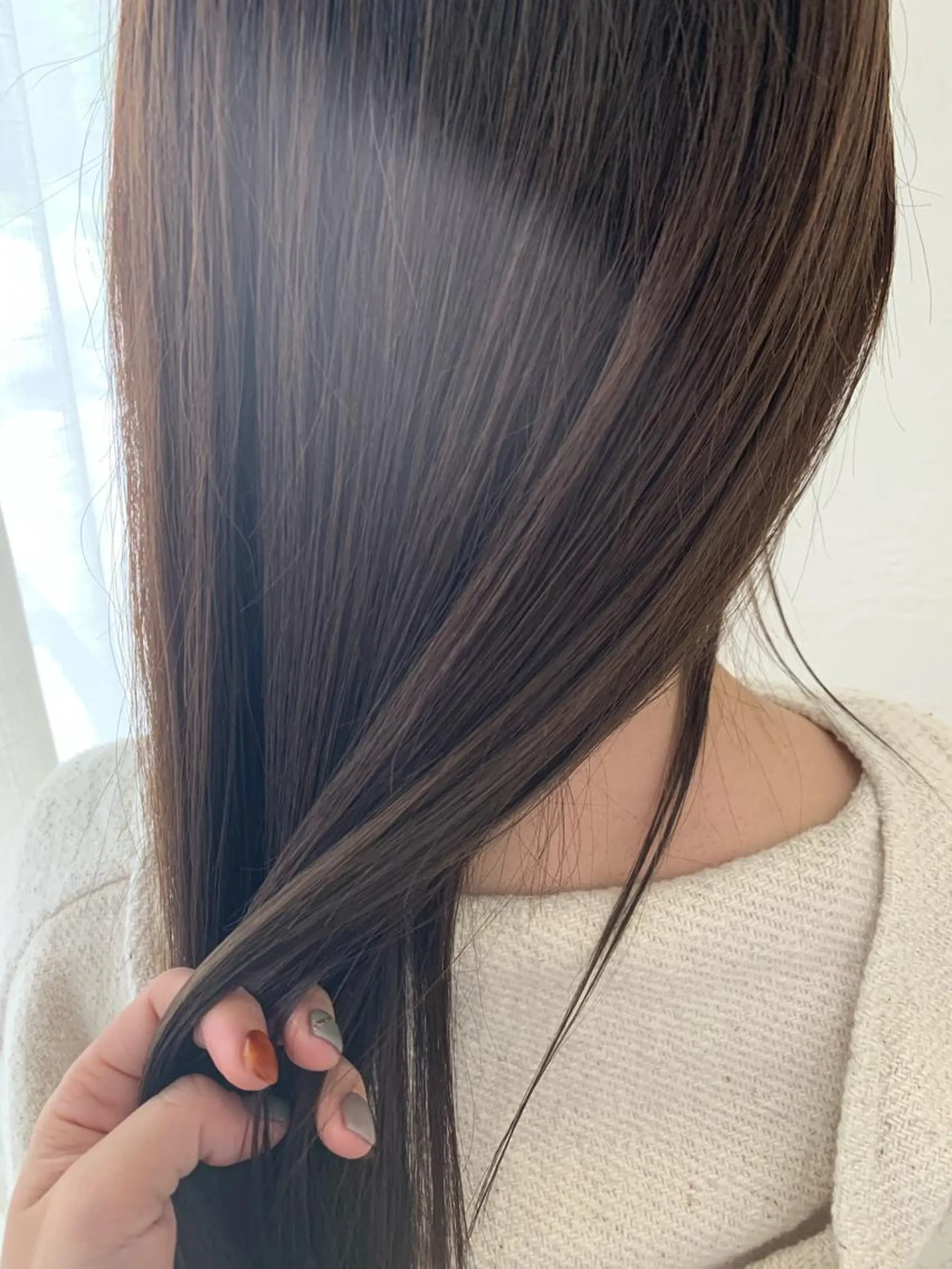 セミロング カラー カット ヘアカラー fio マナミのヘアスタイル
