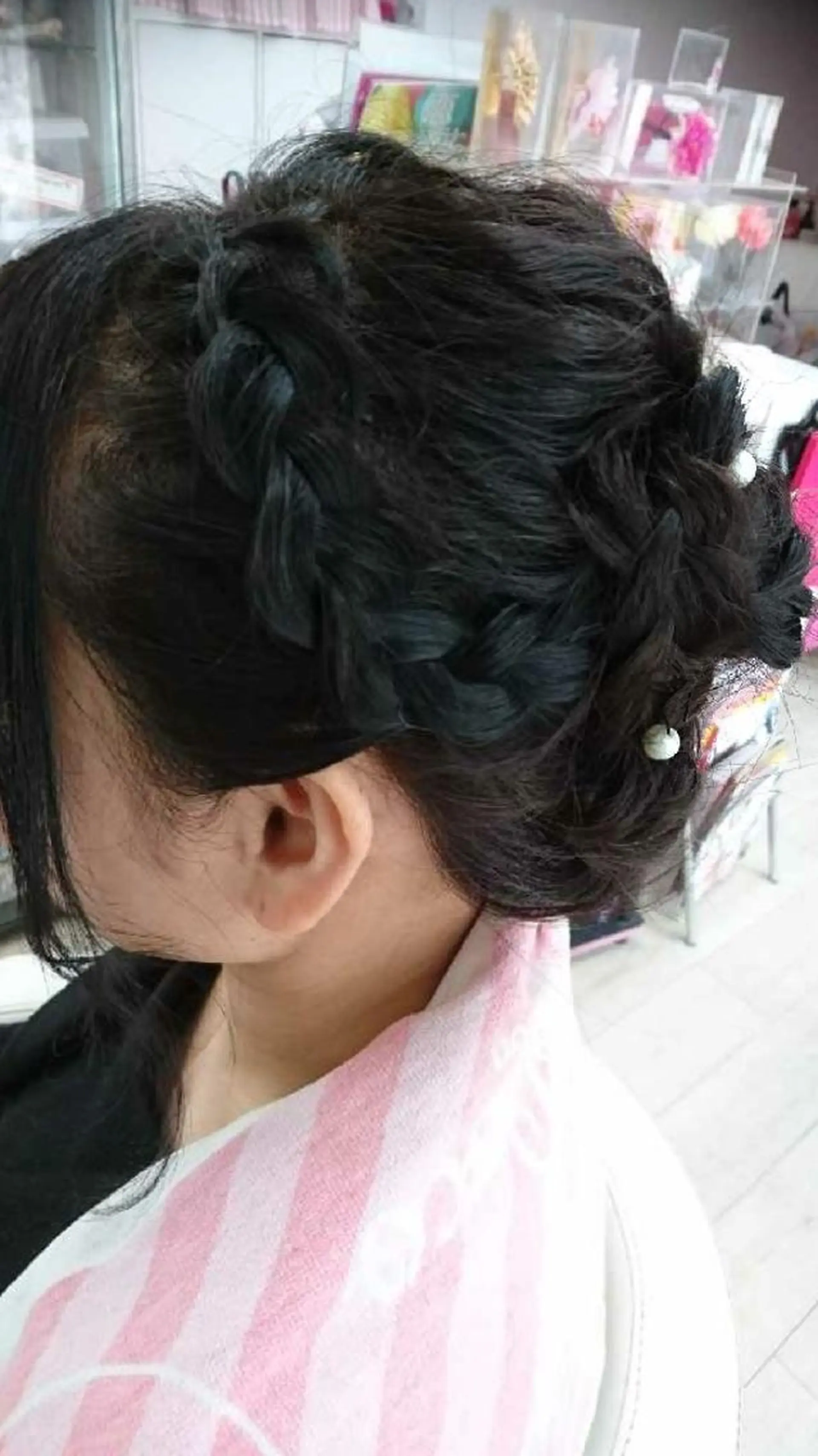 セミロング ヘアアレンジ 工藤 マユナのヘアスタイル