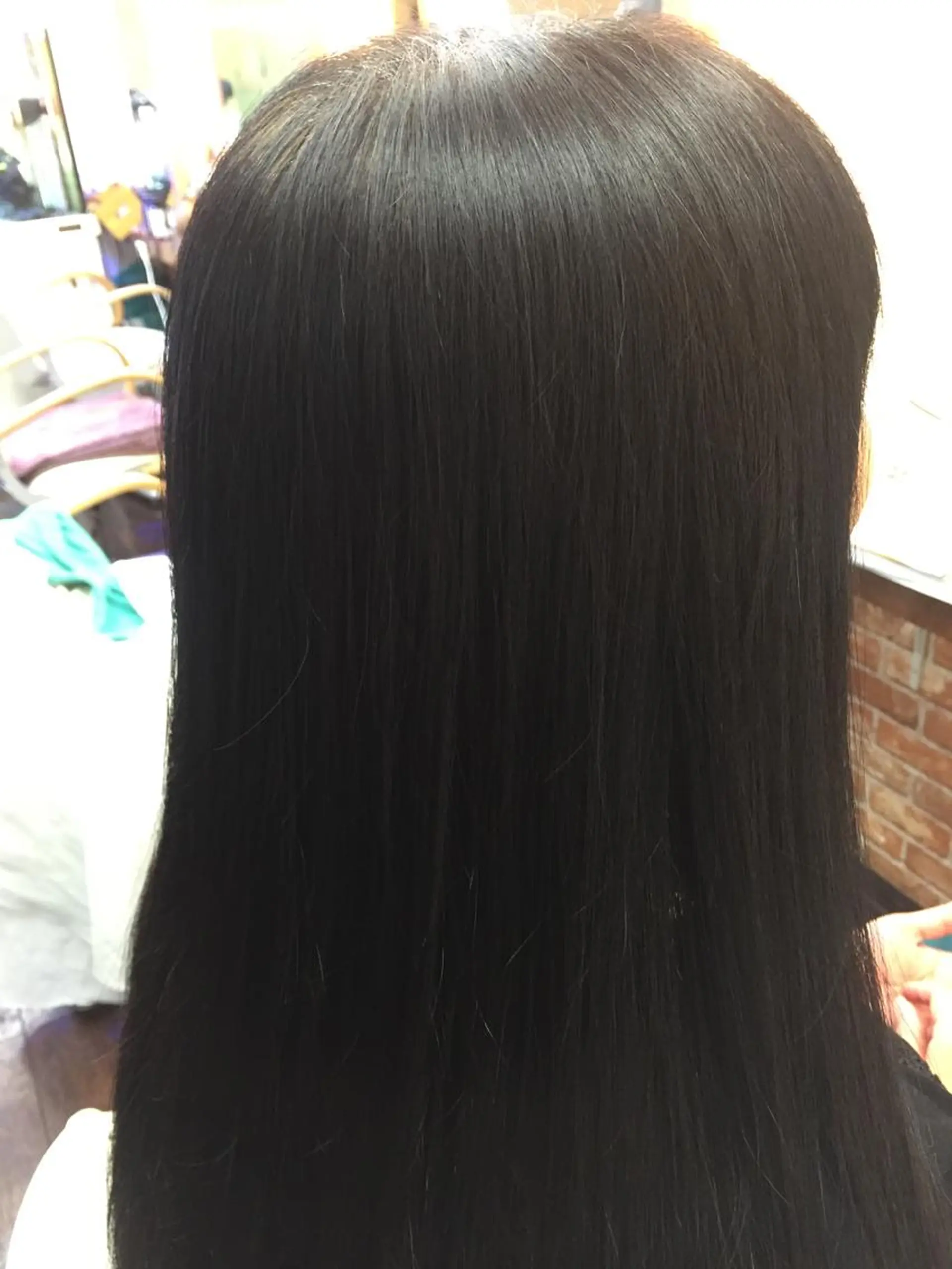 セミロング パーマ 桧山 真のヘアスタイル