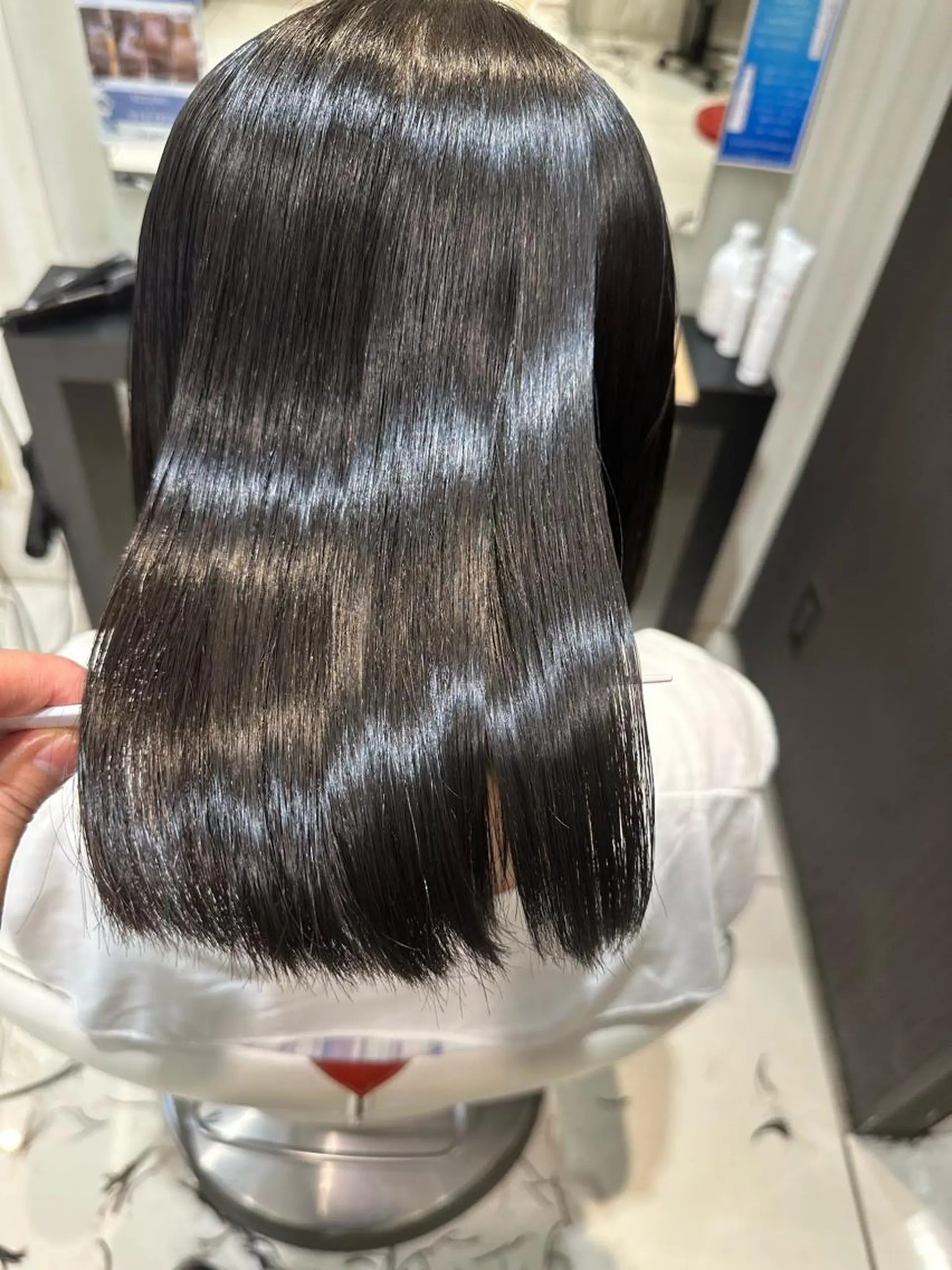 セミロング 髪質改善 カット 縮毛矯正 トリートメント ★糀谷 敬大のヘアスタイル