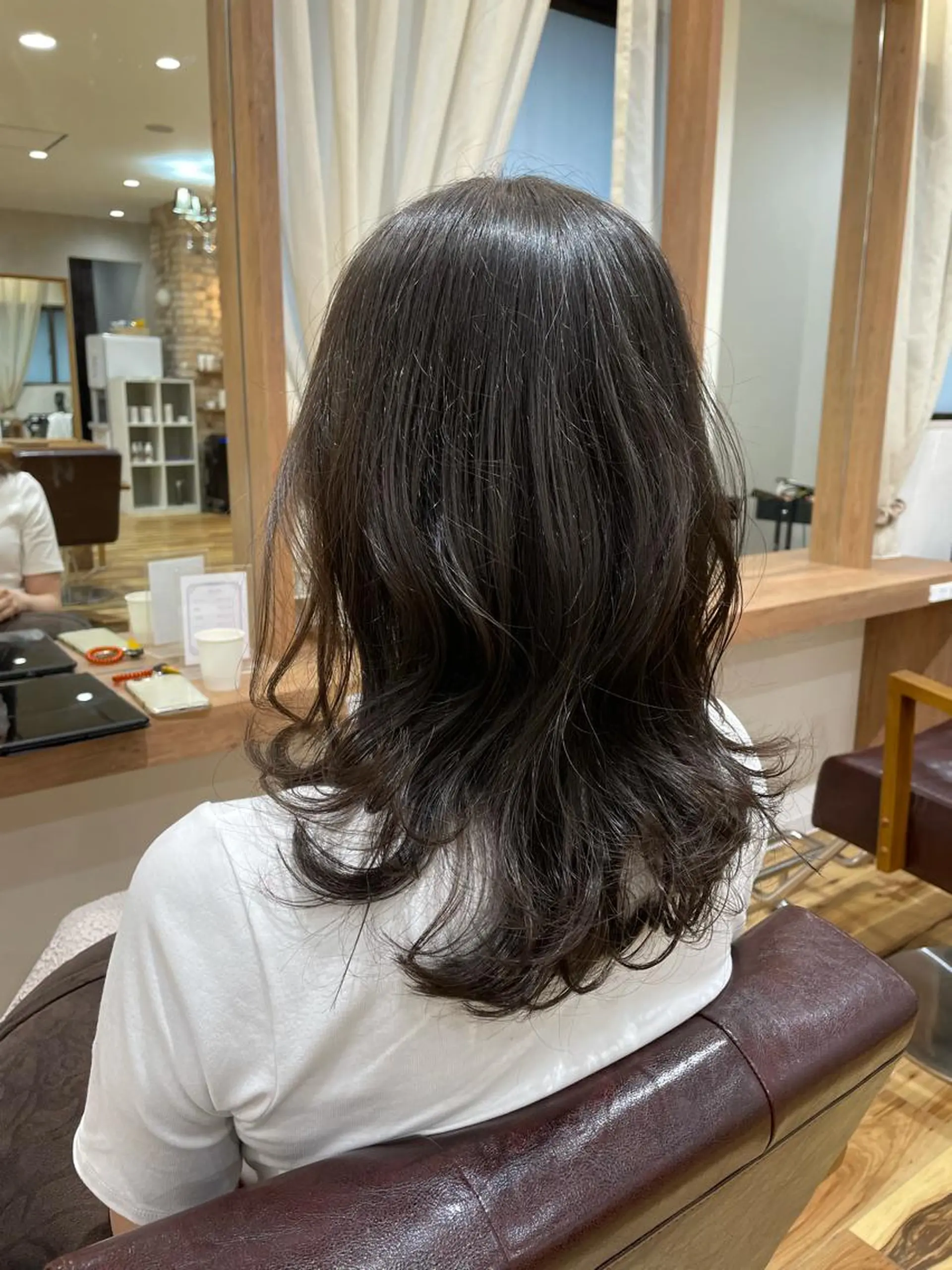 ミディアム YASUHIRO グレージュ/メンズのヘアスタイル