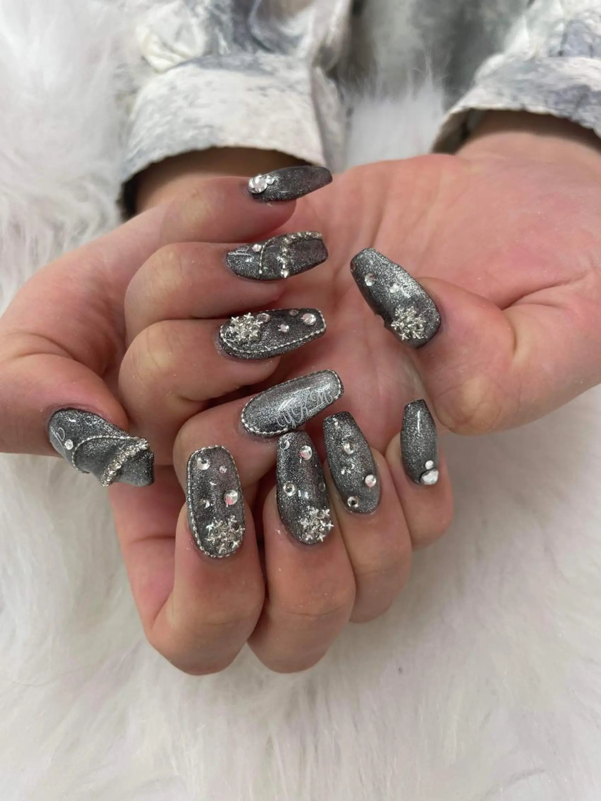 ネイル フレンチネイル ジェルネイル 韓国ネイル マグネットネイル スカルプネイル Anh 高田馬場のネイルデザイン