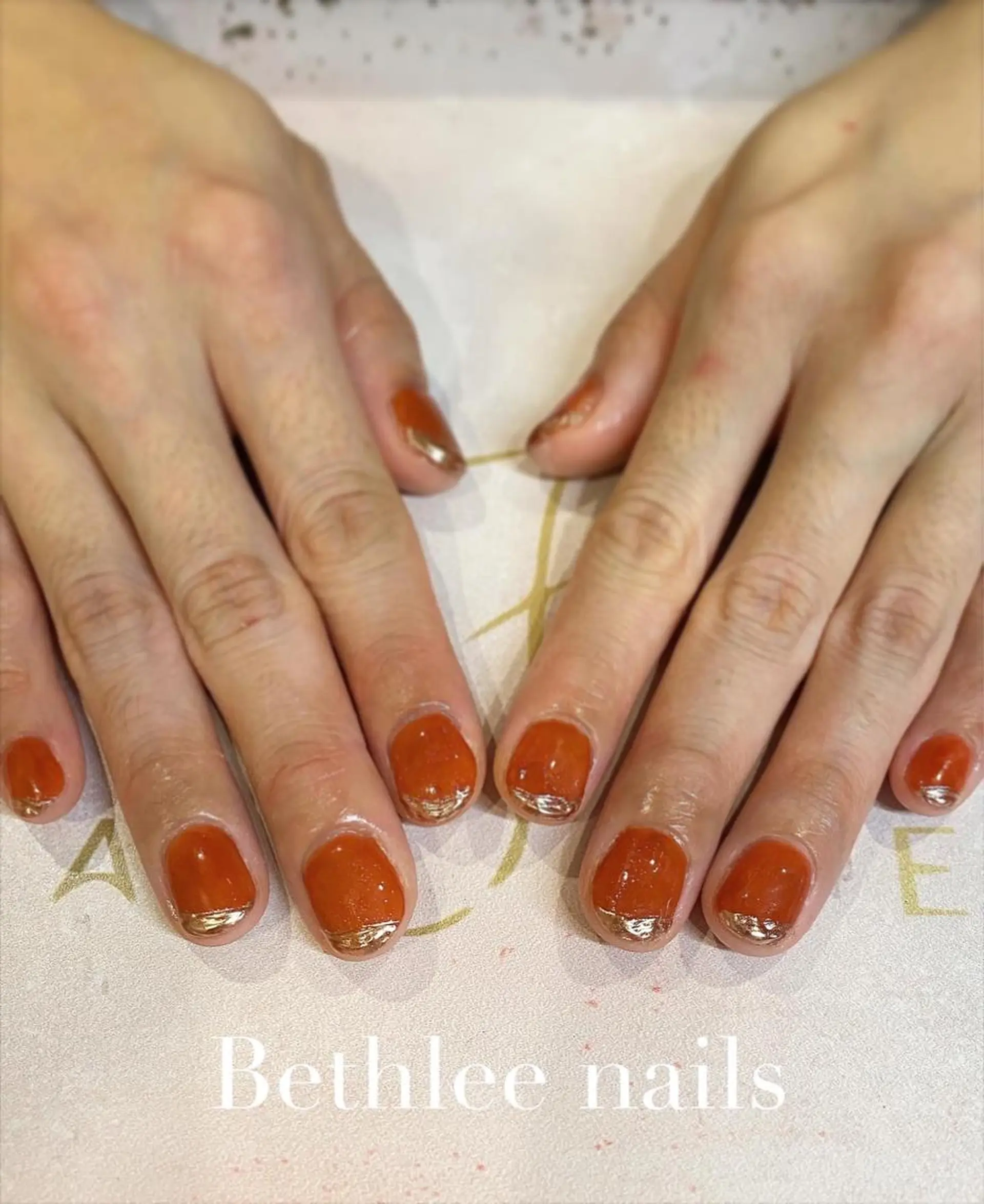 ネイル ゴールド ハンドネイル Bethlee nailsのネイルデザイン