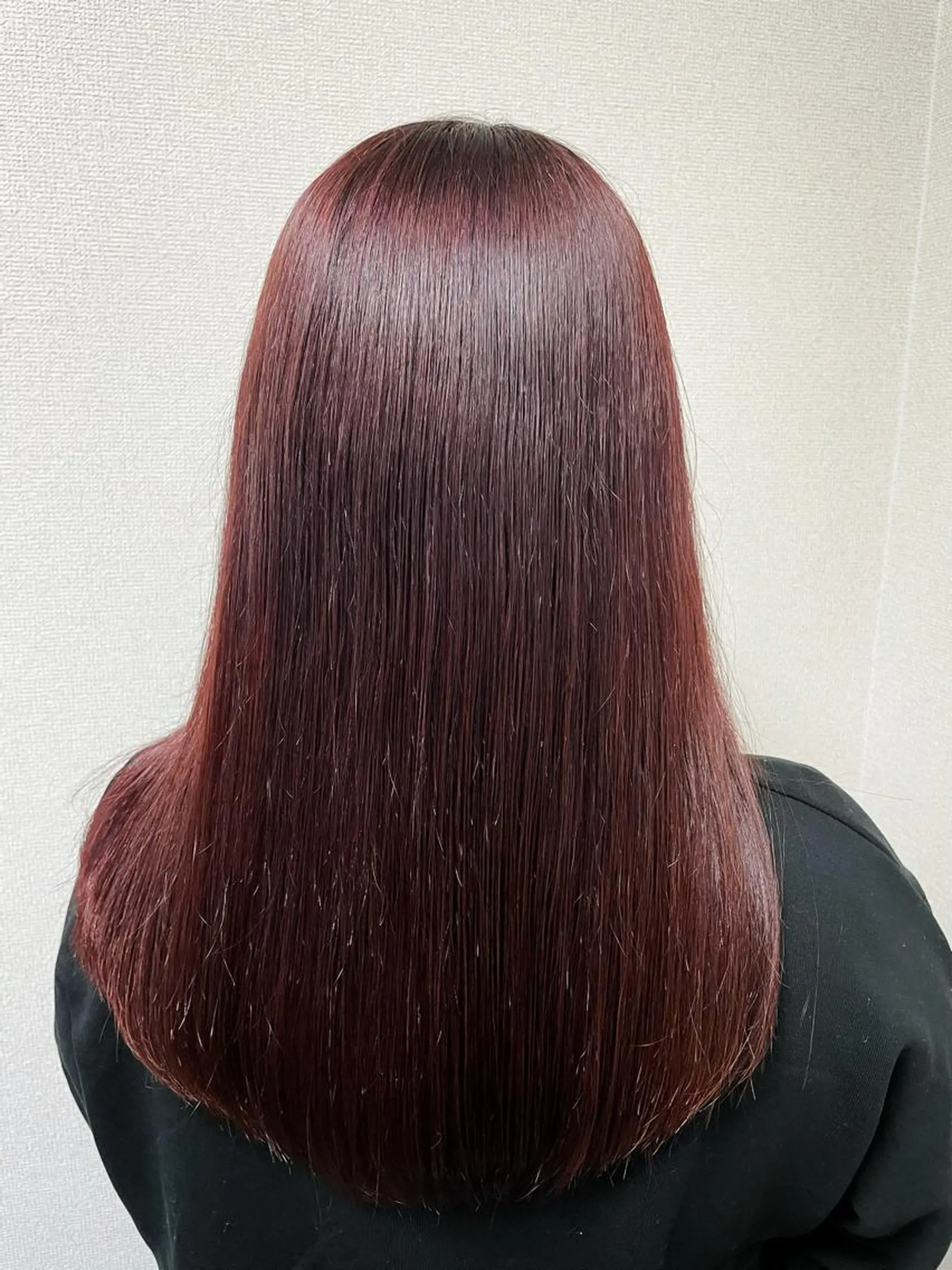 セミロング 縮毛矯正 髪質改善お任せ ください♪ひとみのヘアスタイル